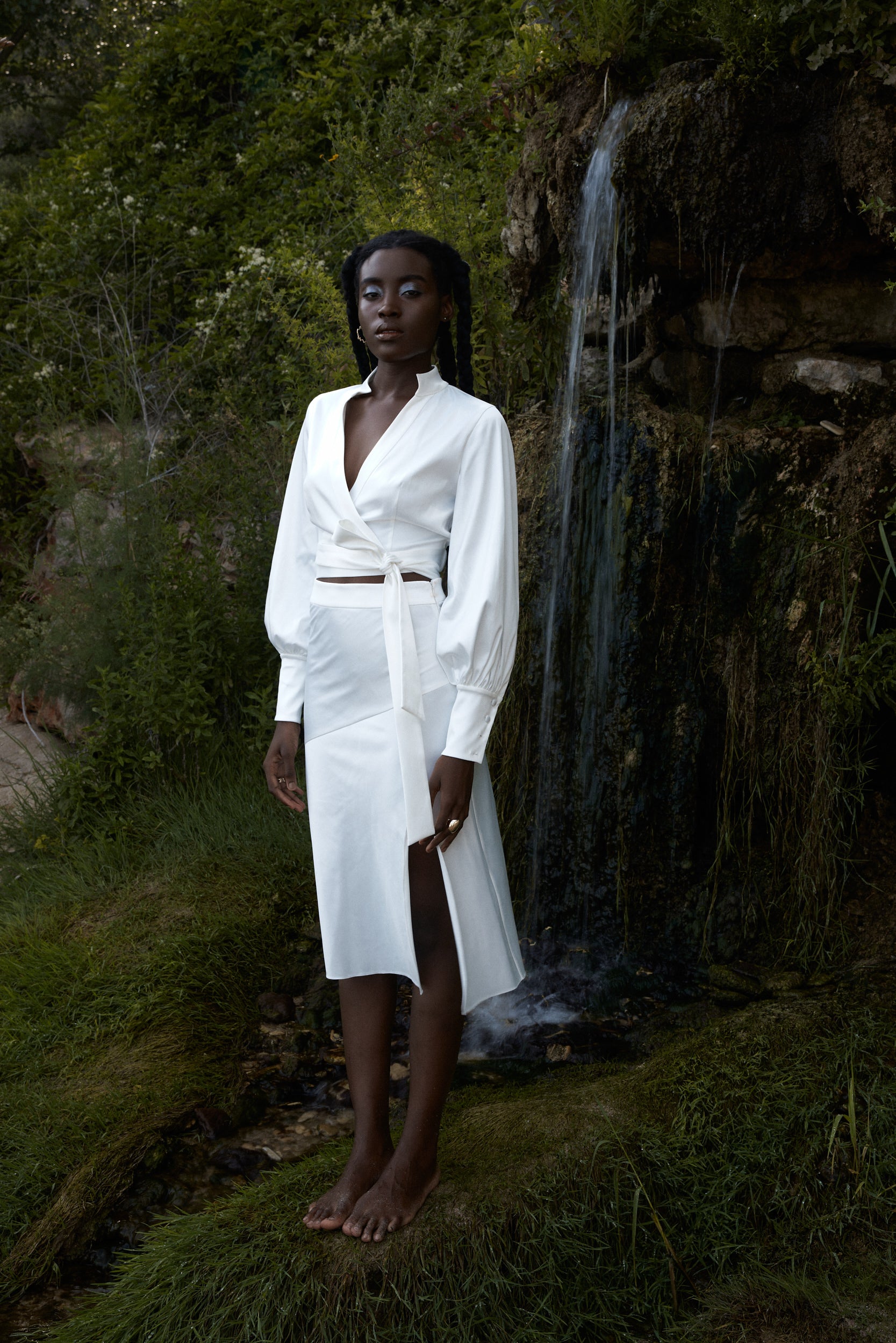 Side-slit midi skirt in white