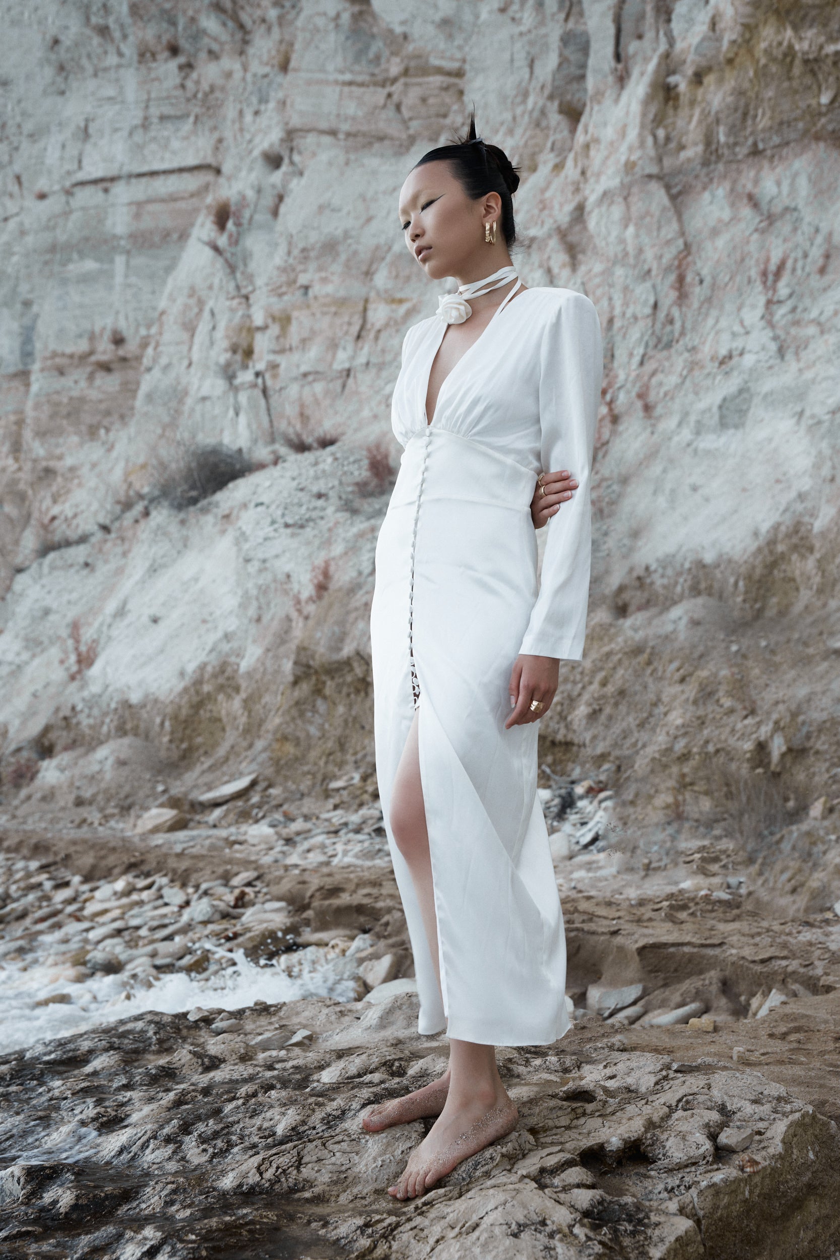 Button-down silk dress in white