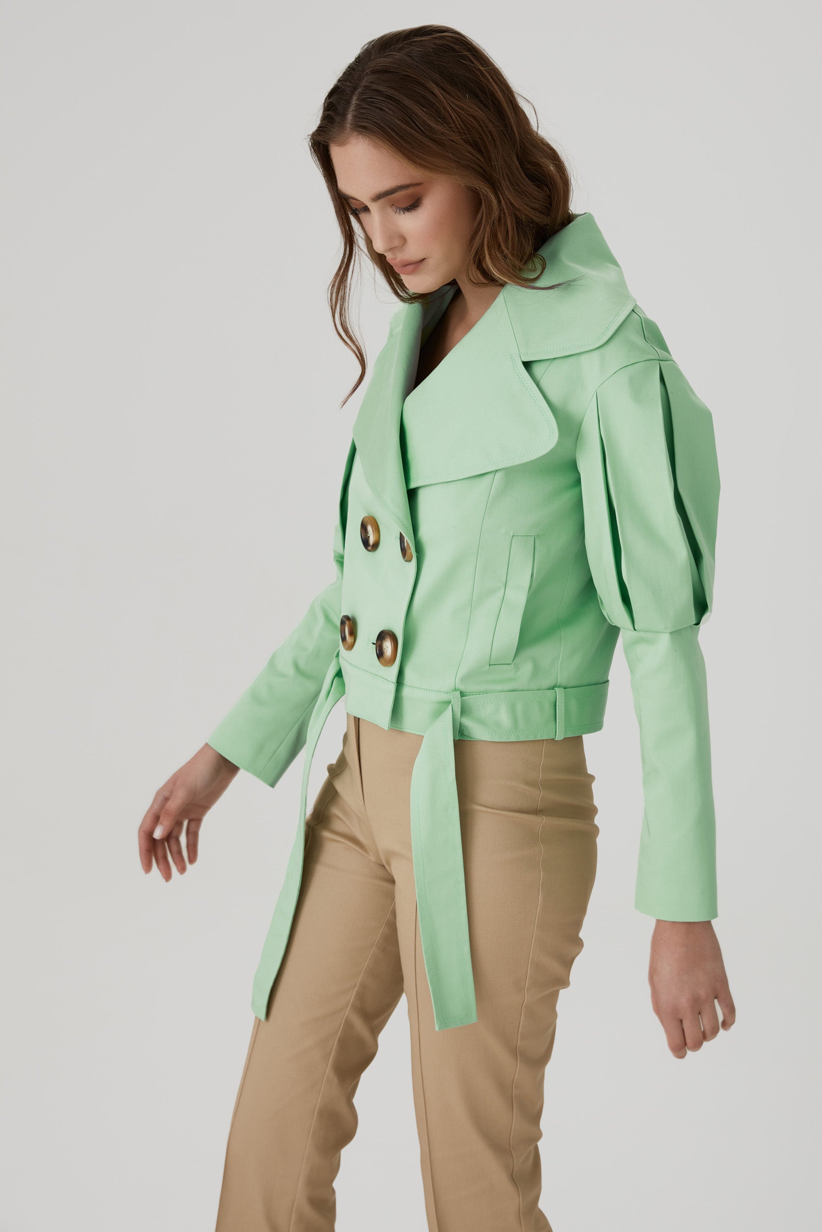 Statement jacket with oversized lapels in green