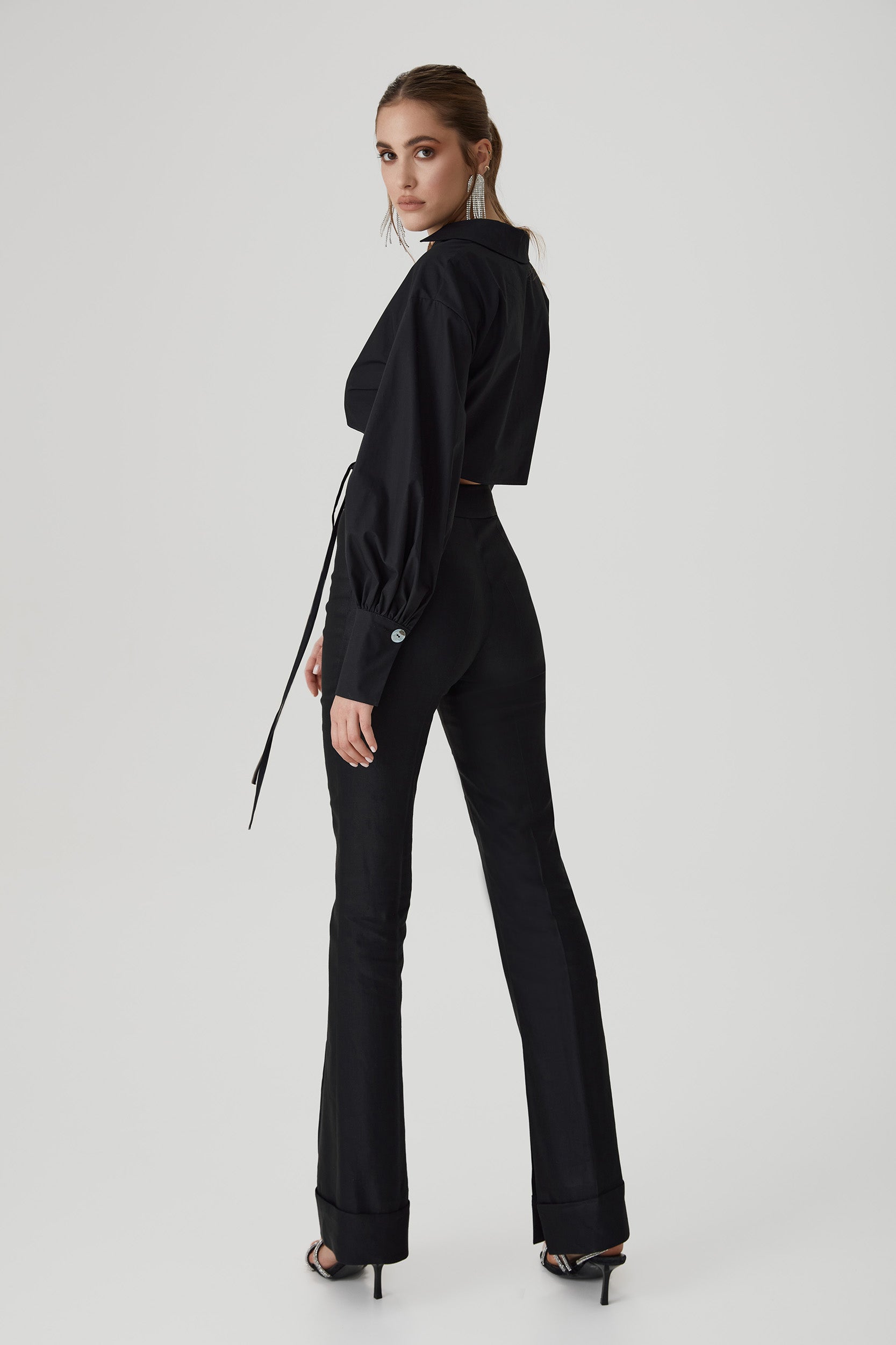 Cropped poplin shirt in black