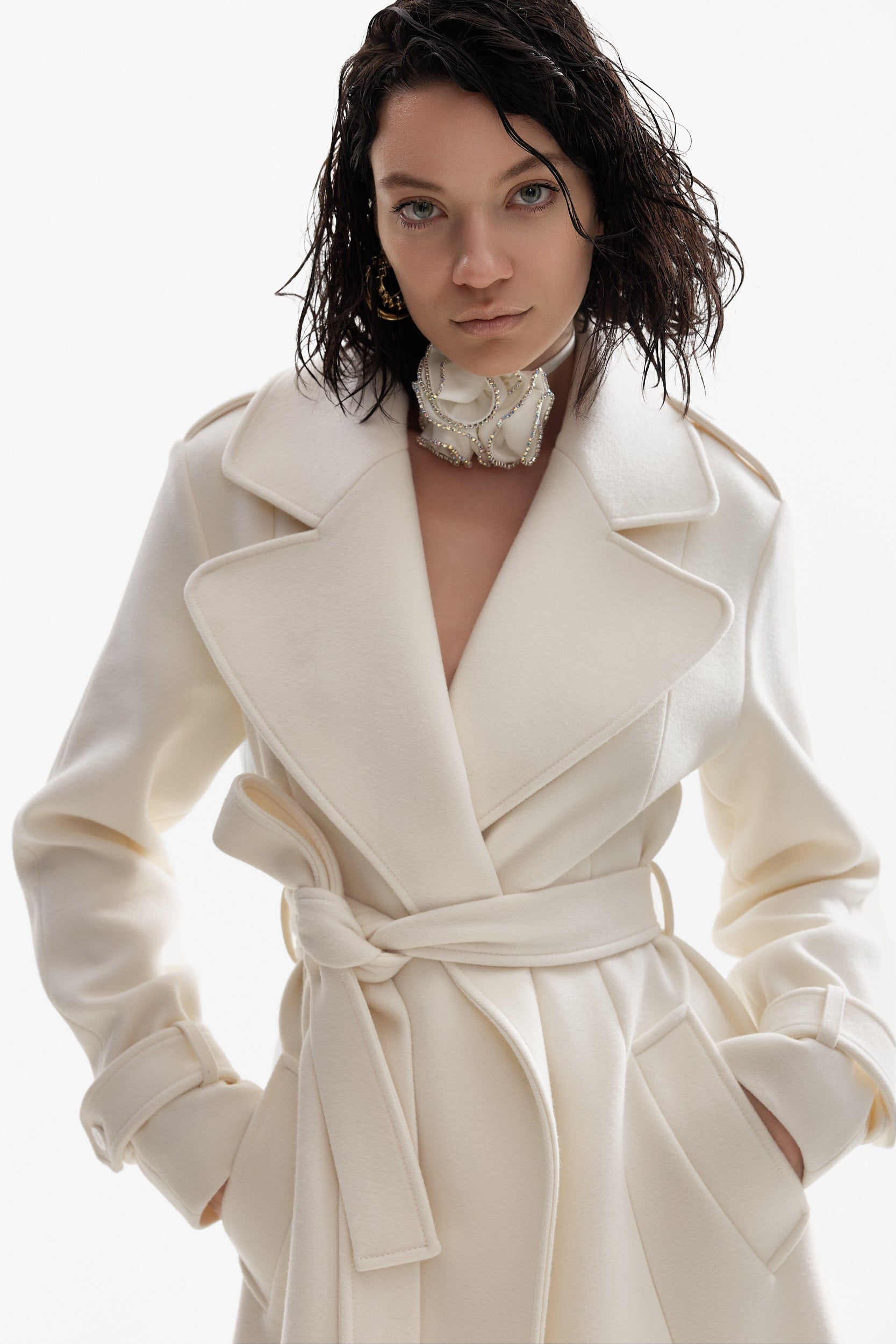 Wool and cashmere trench coat in white