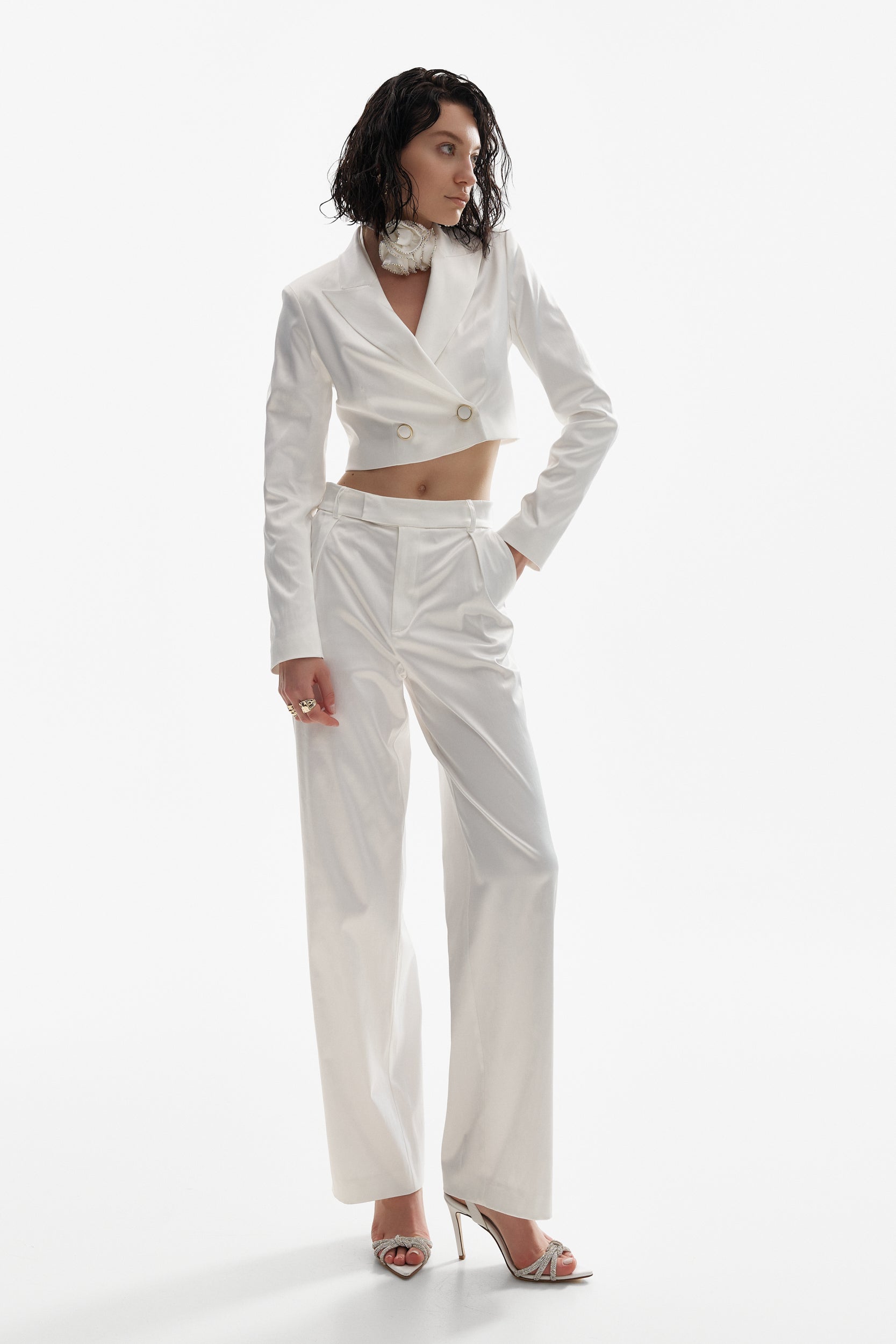 Wide-leg trousers in white