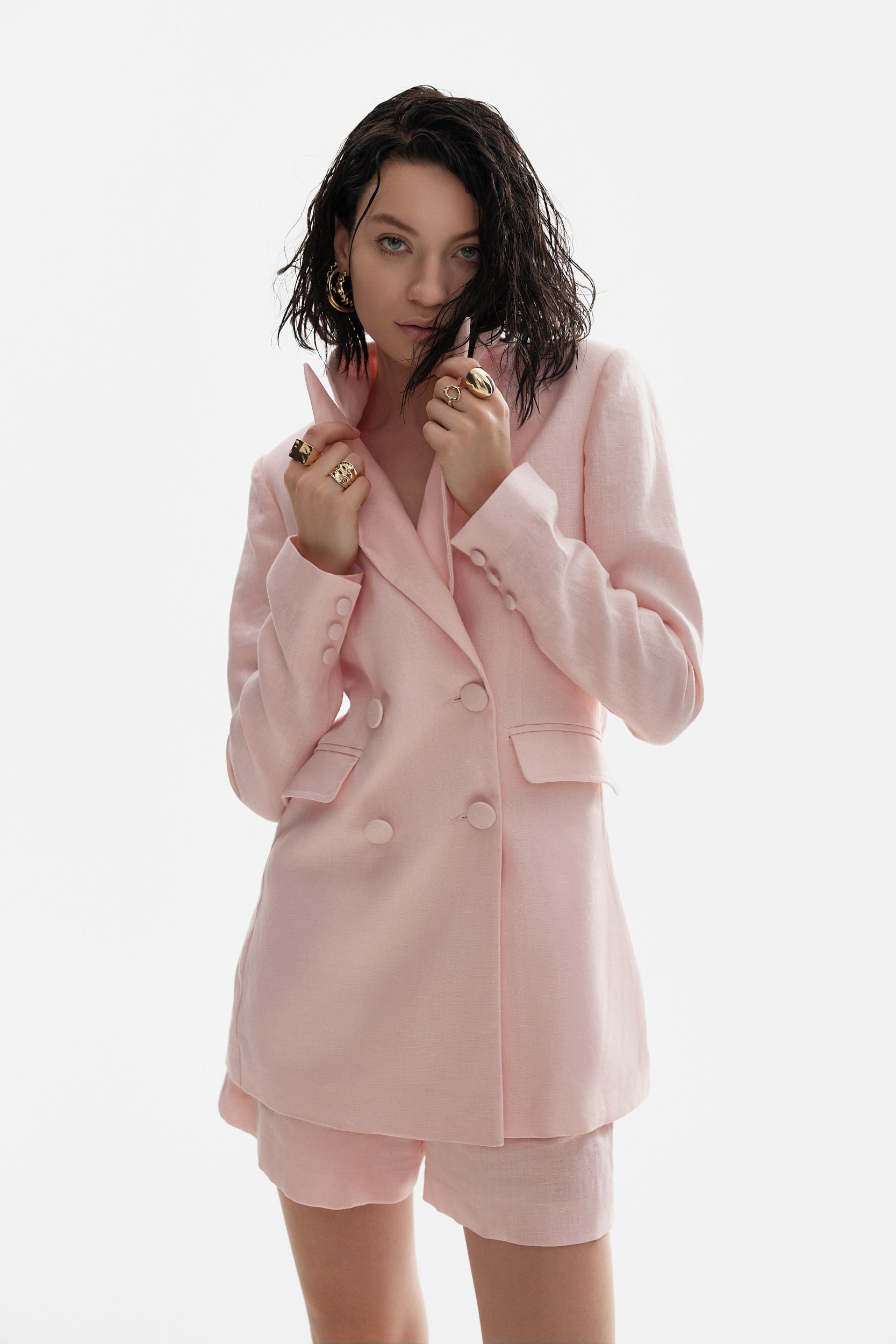 Double-breasted blazer in pink