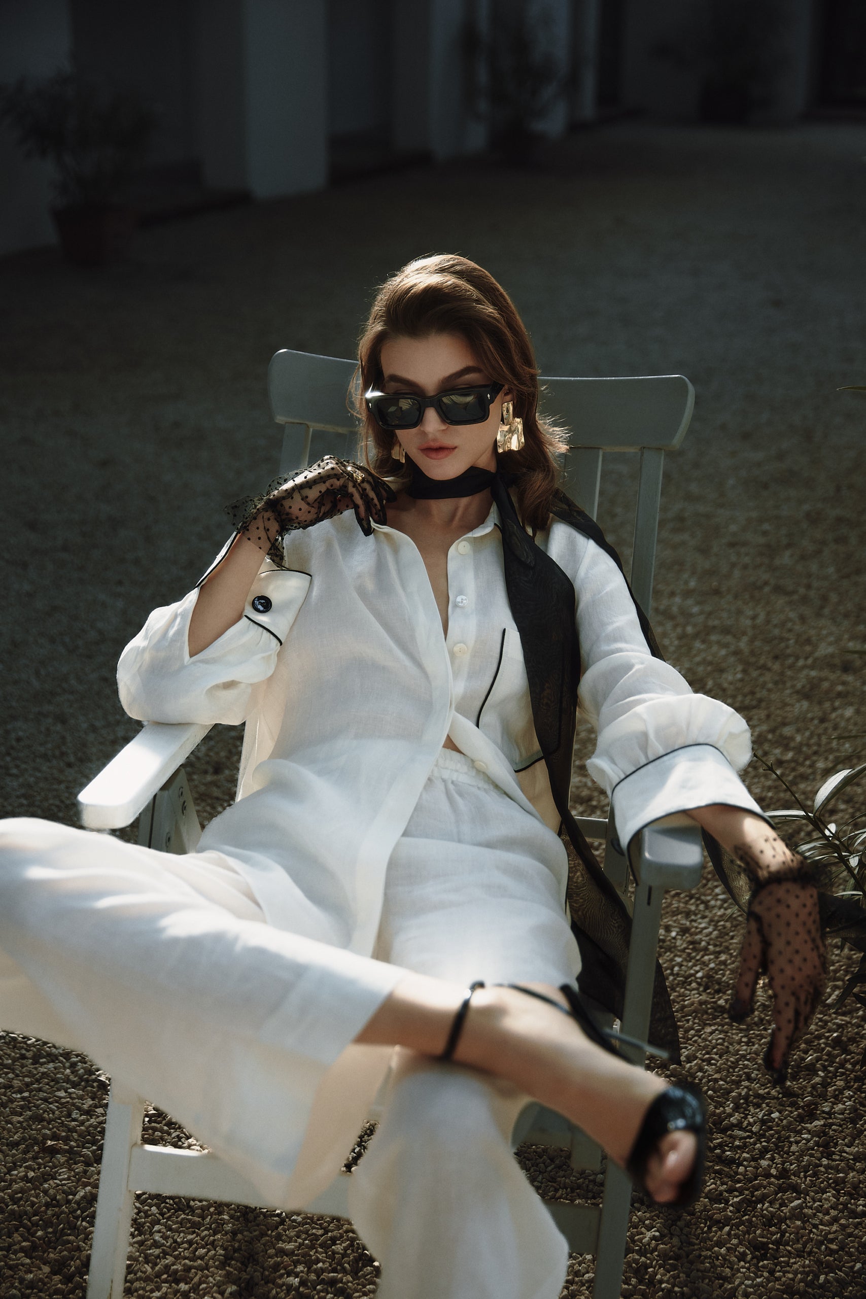 Oversized linen shirt in white
