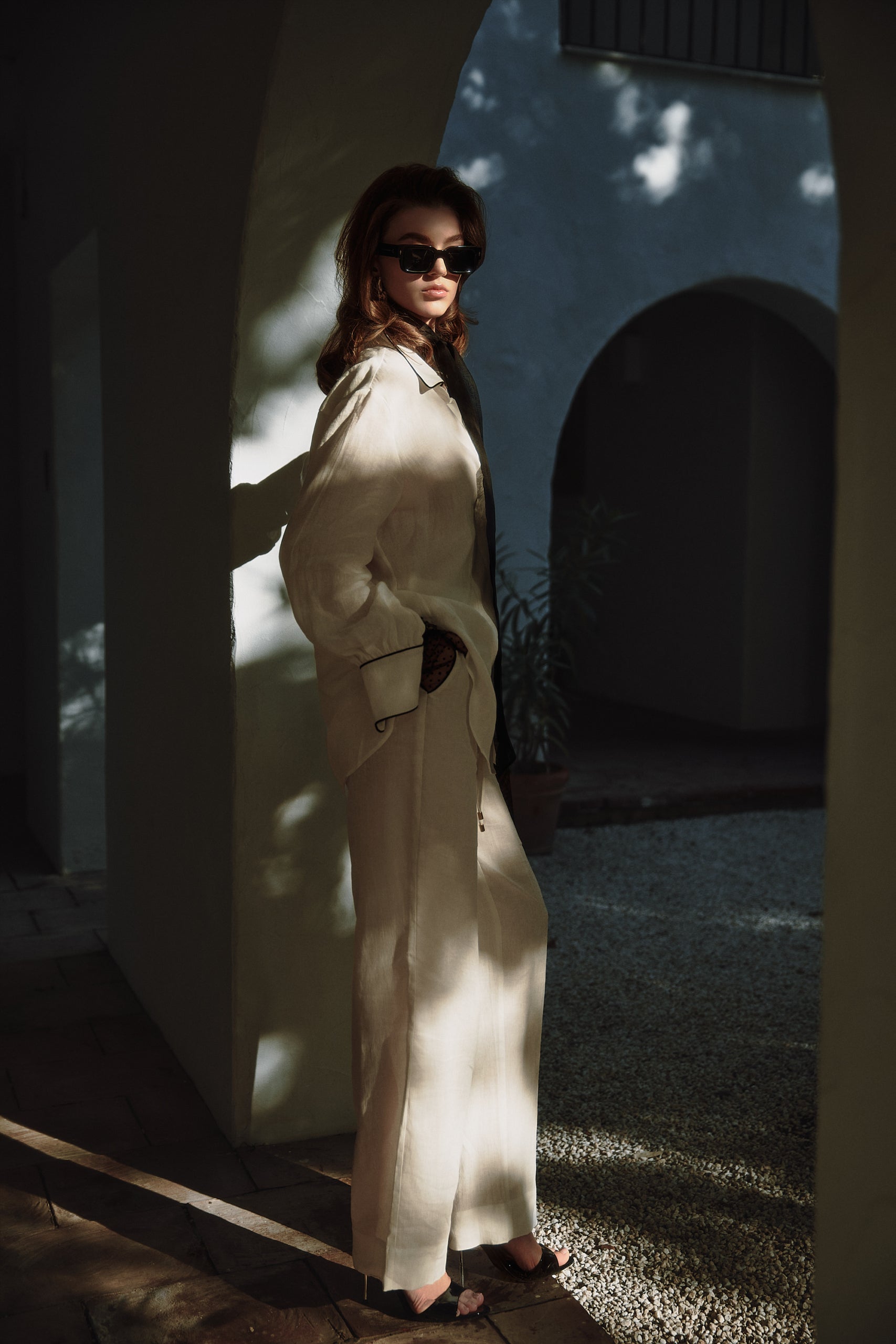 Oversized linen shirt in white