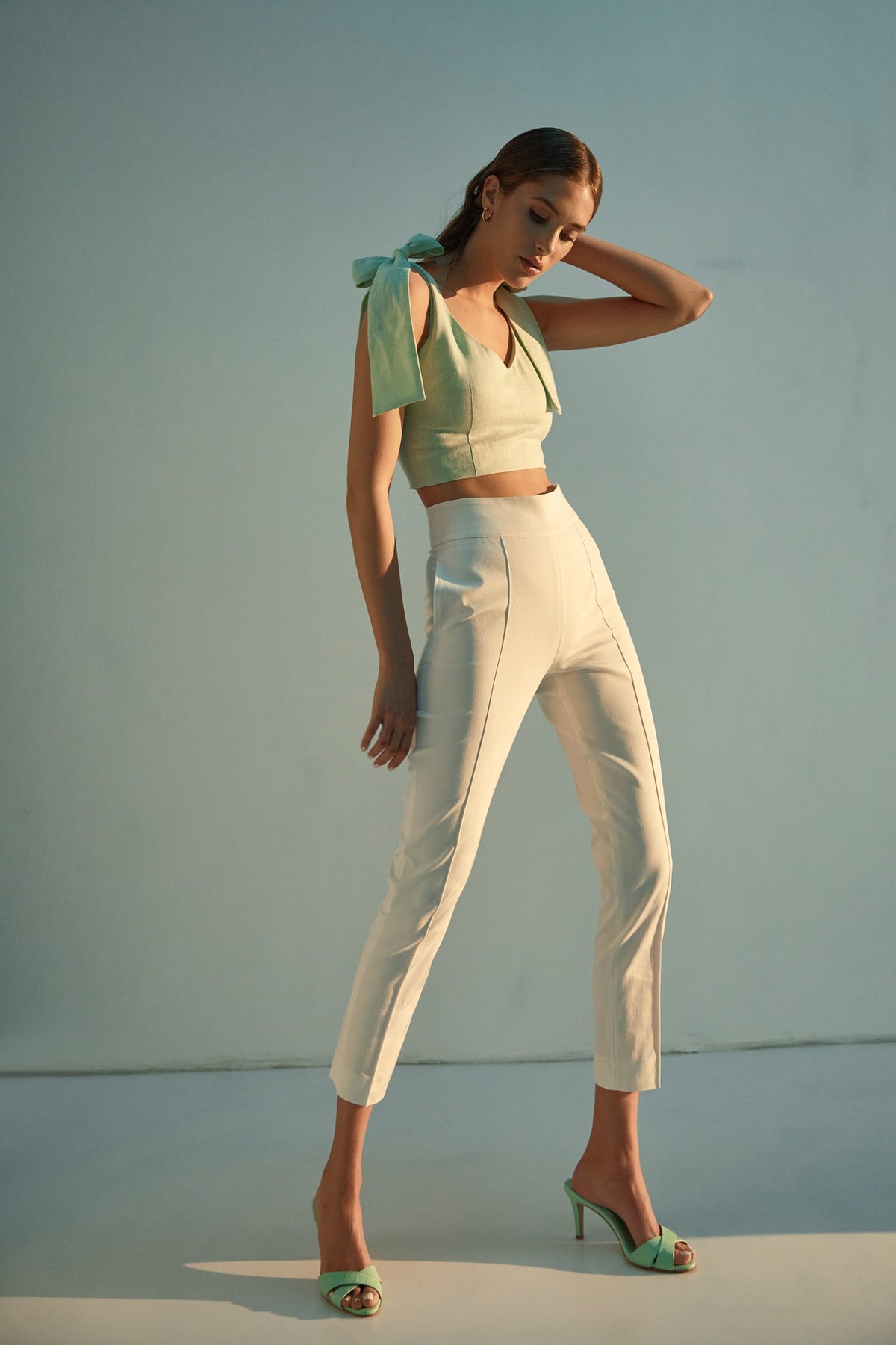Bow strap linen crop top in mint green