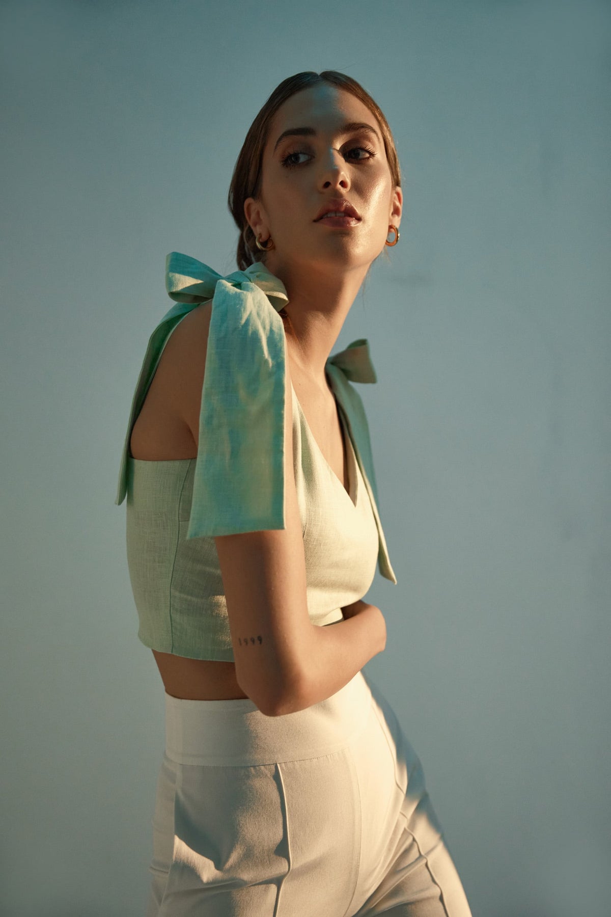 Bow strap linen crop top in mint green