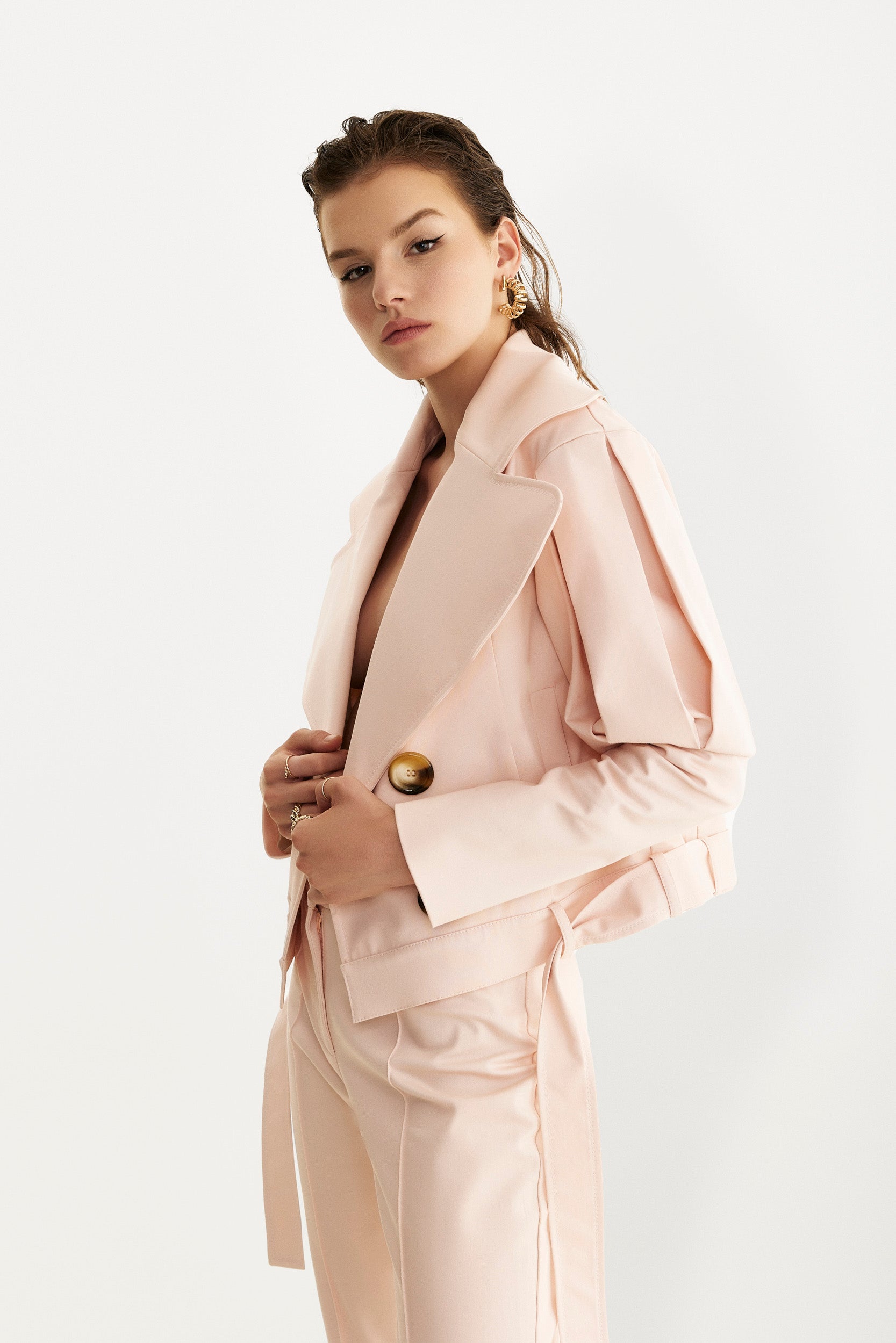 Statement jacket with oversized lapels in pink