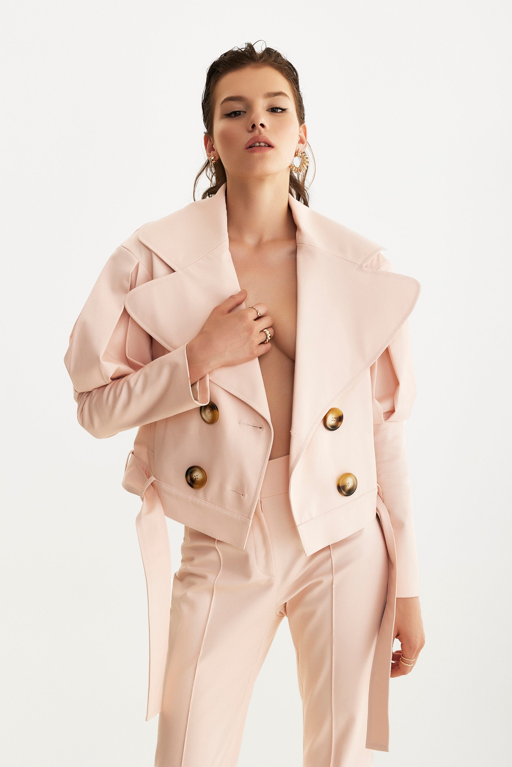 Statement jacket with oversized lapels in pink