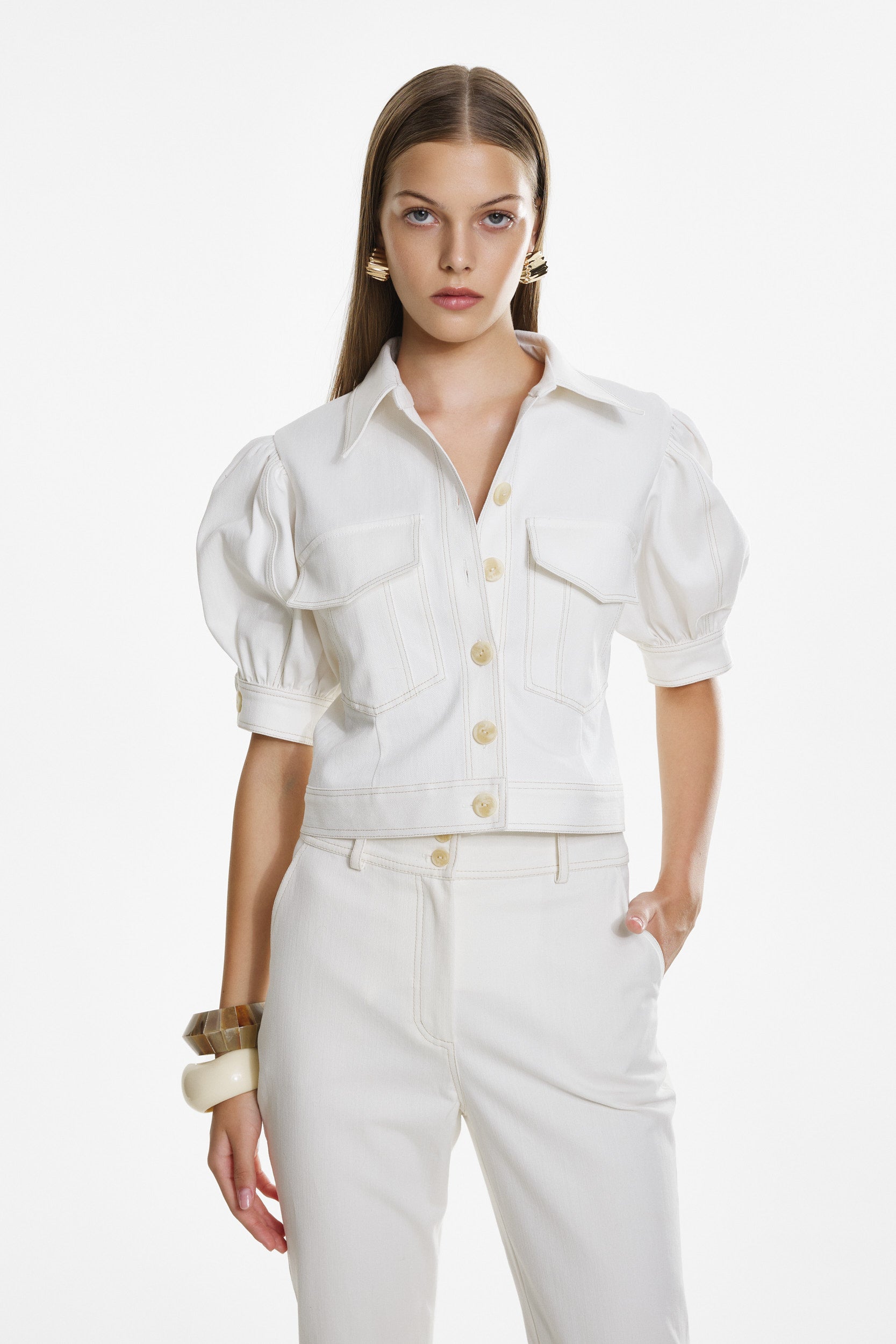 Topstitch detail white shirt