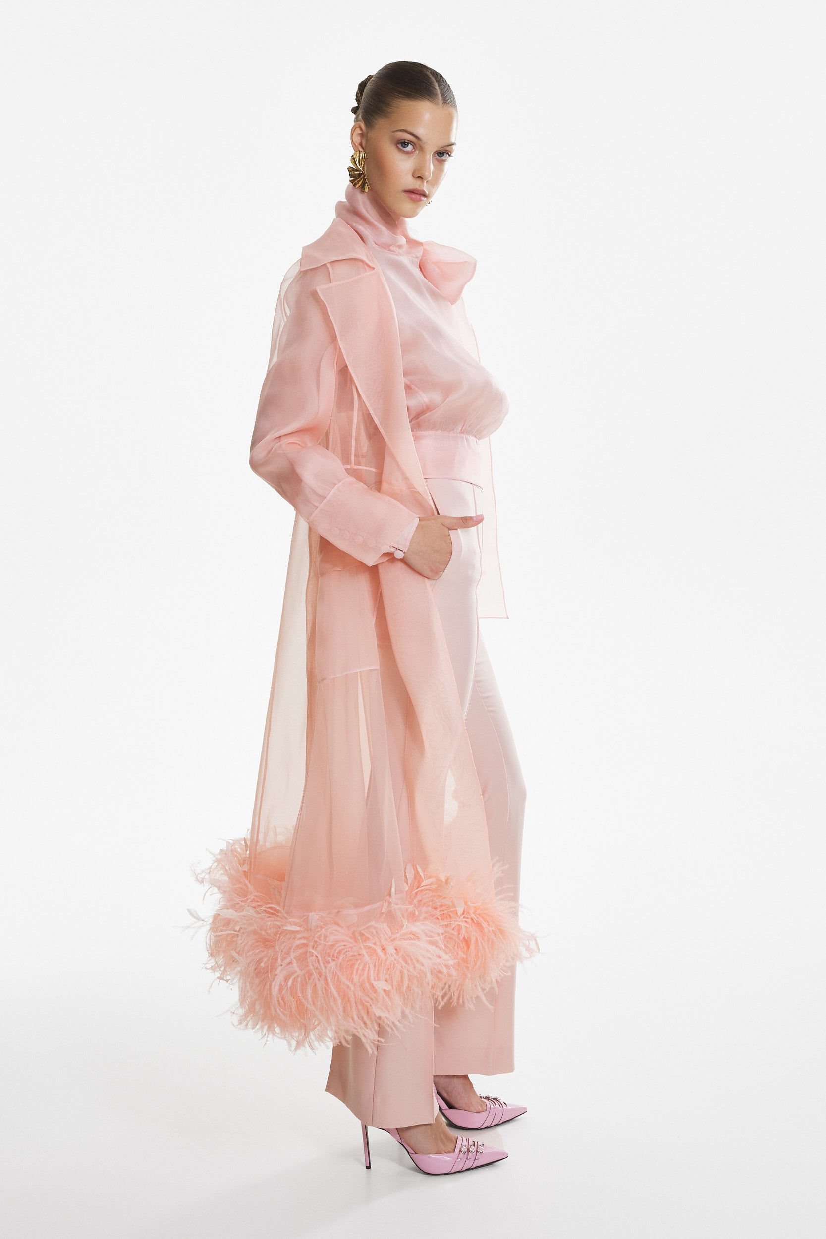 High rise trousers in pastel pink