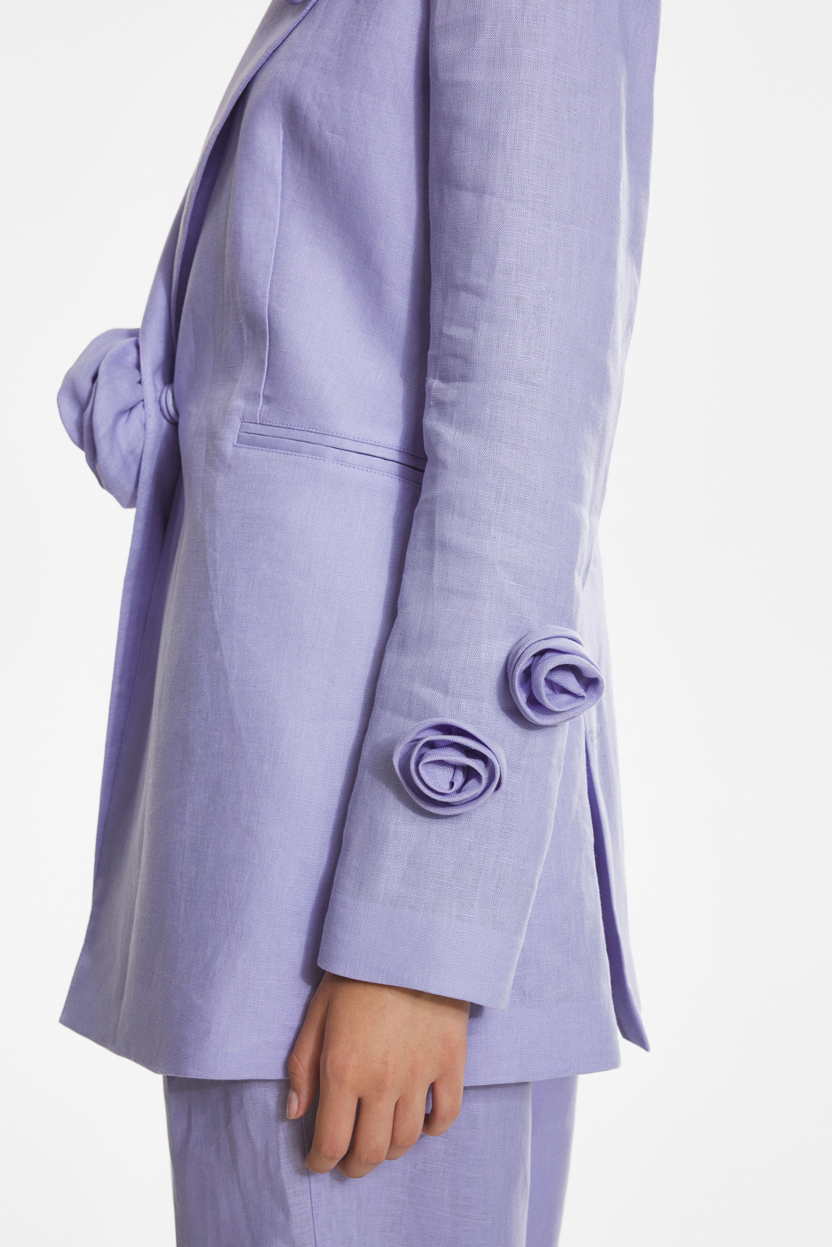 Wide-leg trousers in purple linen