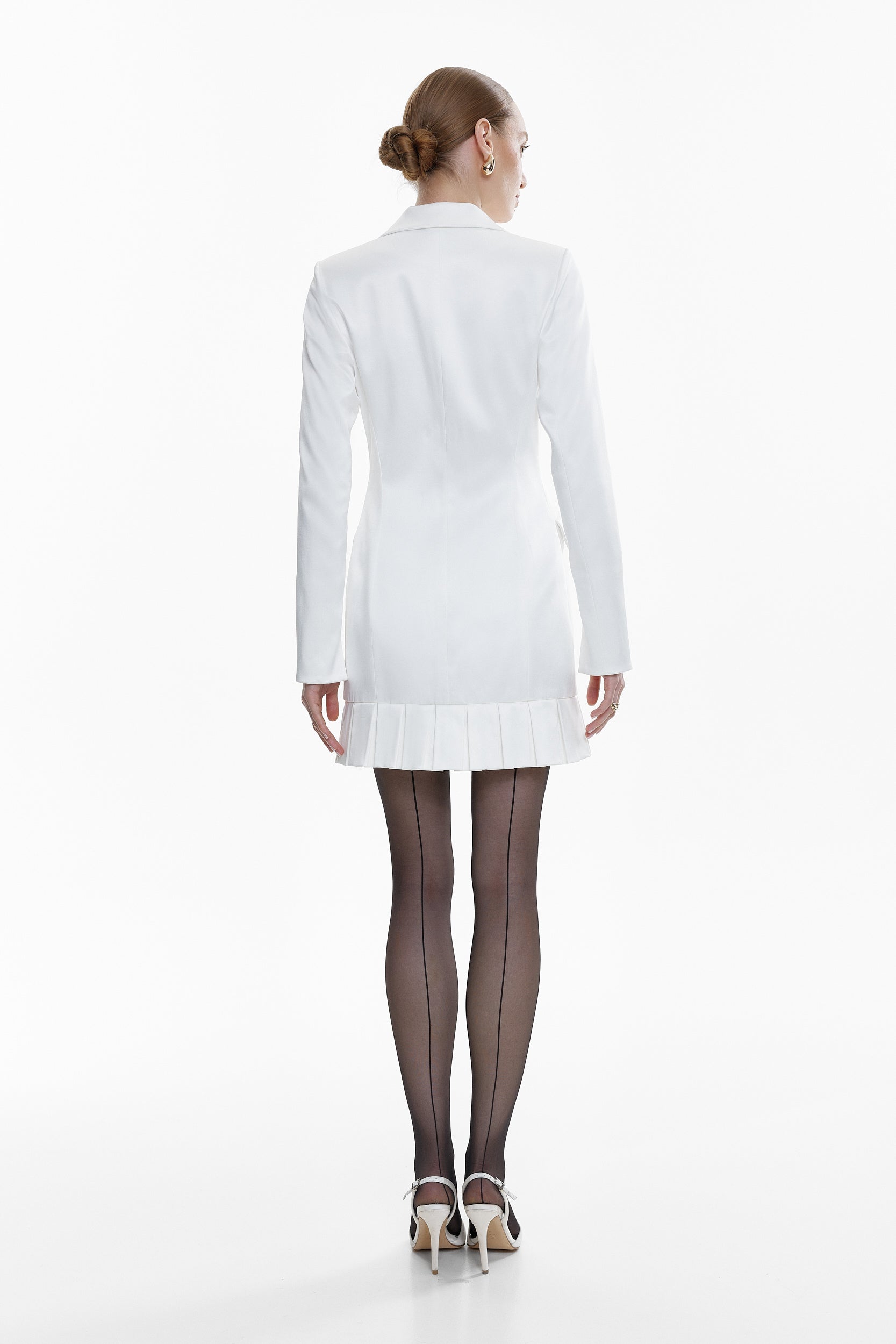 Elegant Mini White Dress with Buttons and Pleats