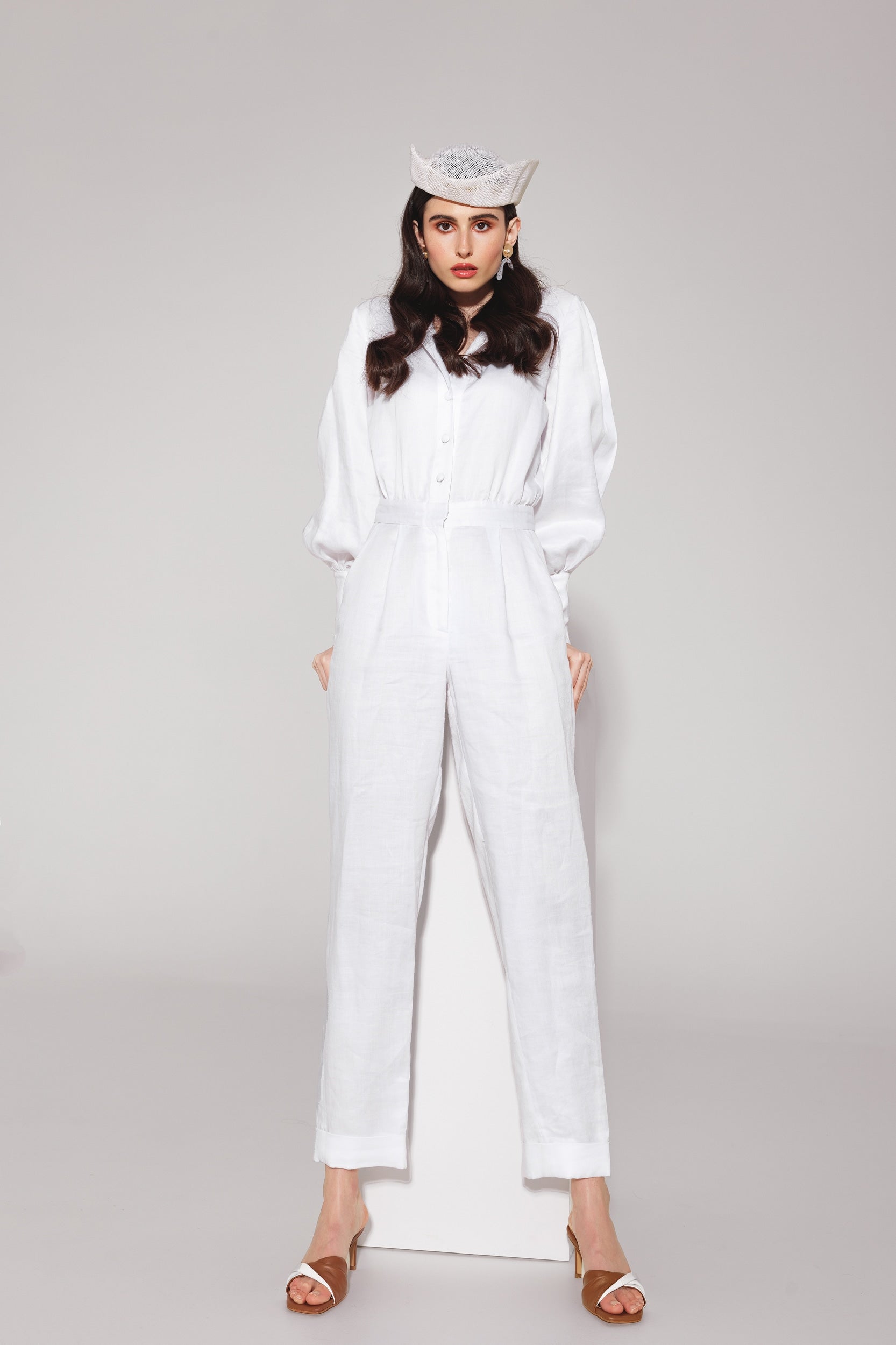 Summer breeze jumpsuit in white linen