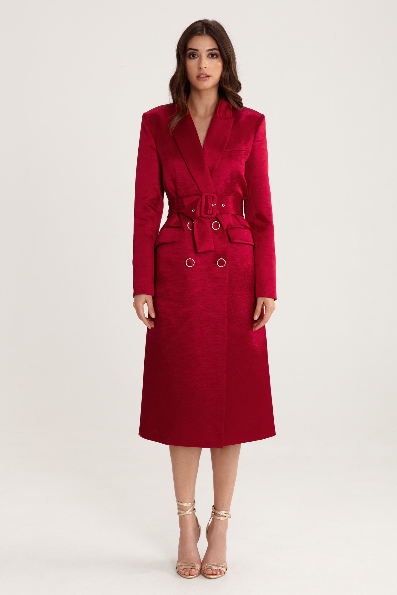 Belted midi trench coat in red satin blend