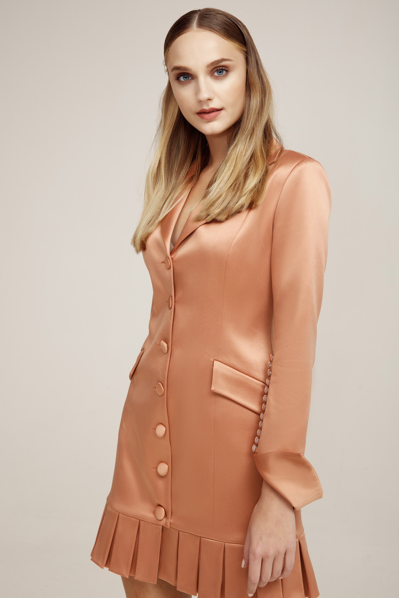 Elegant Mini Peach Dress with Buttons and Pleats