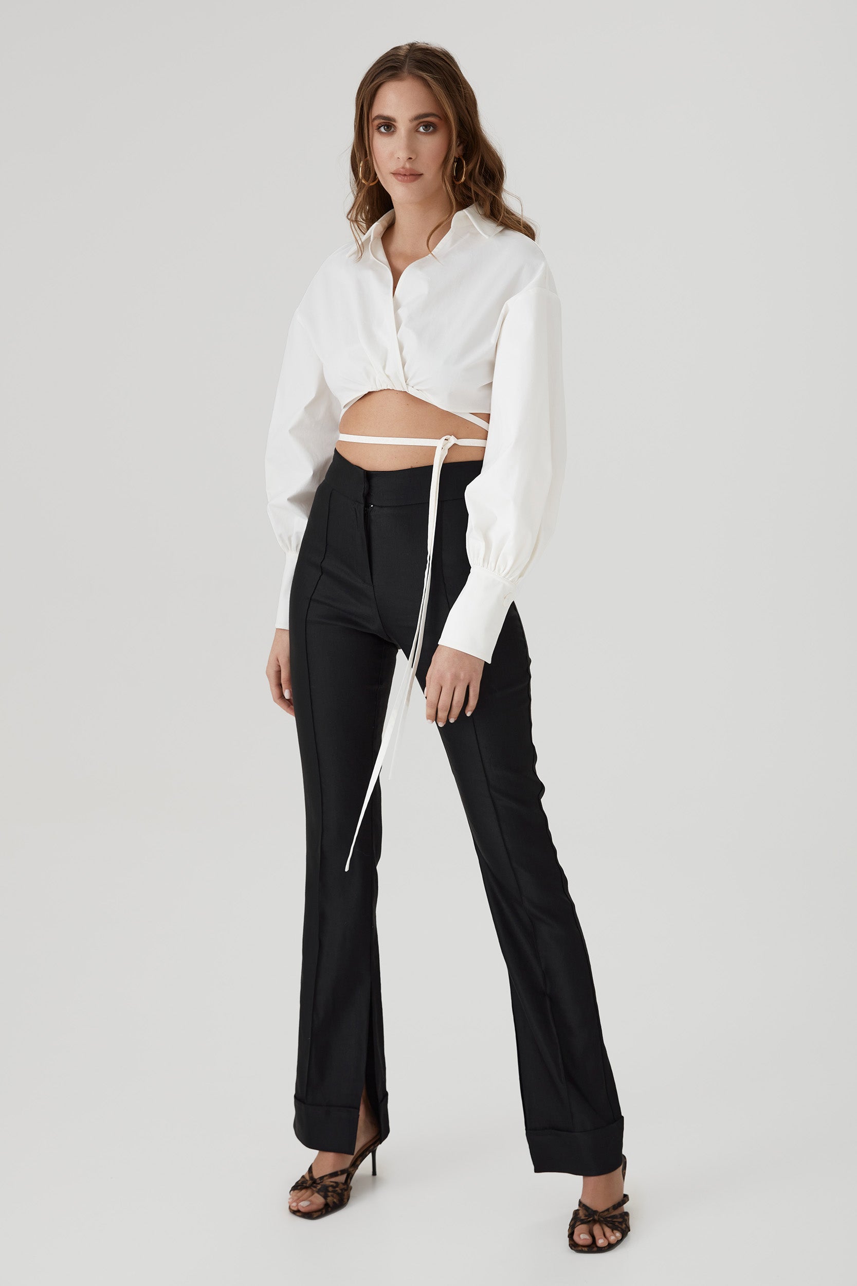 Crop top with bishop sleeves in white
