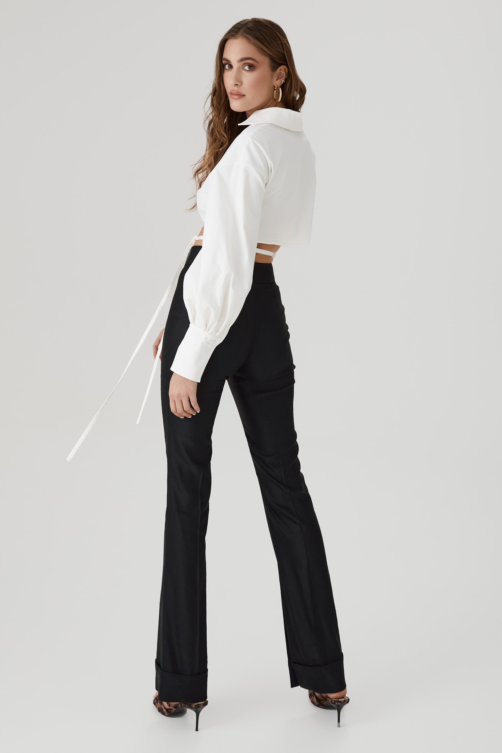 Crop top with bishop sleeves in white