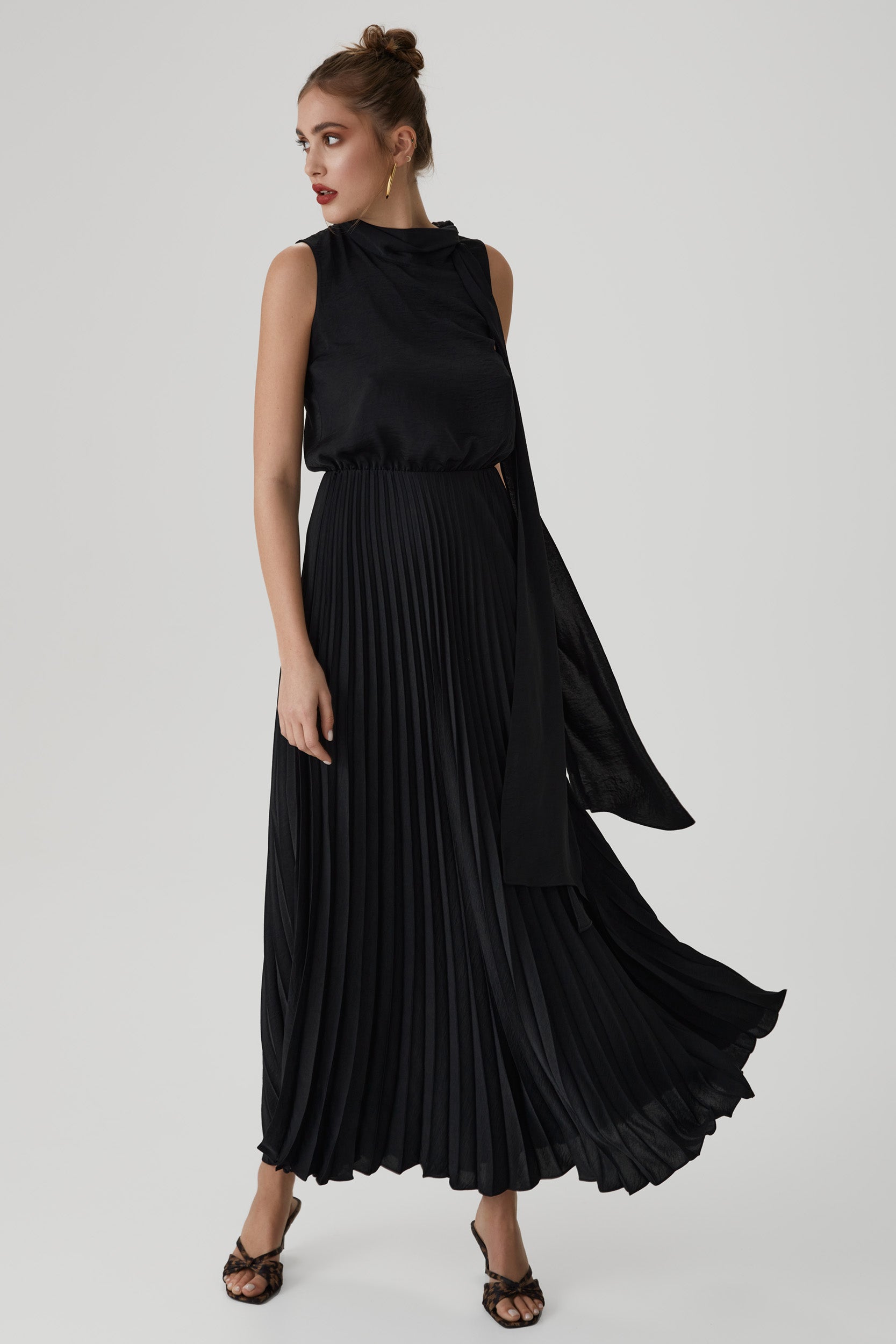 Long pleated tie-neck dress in black