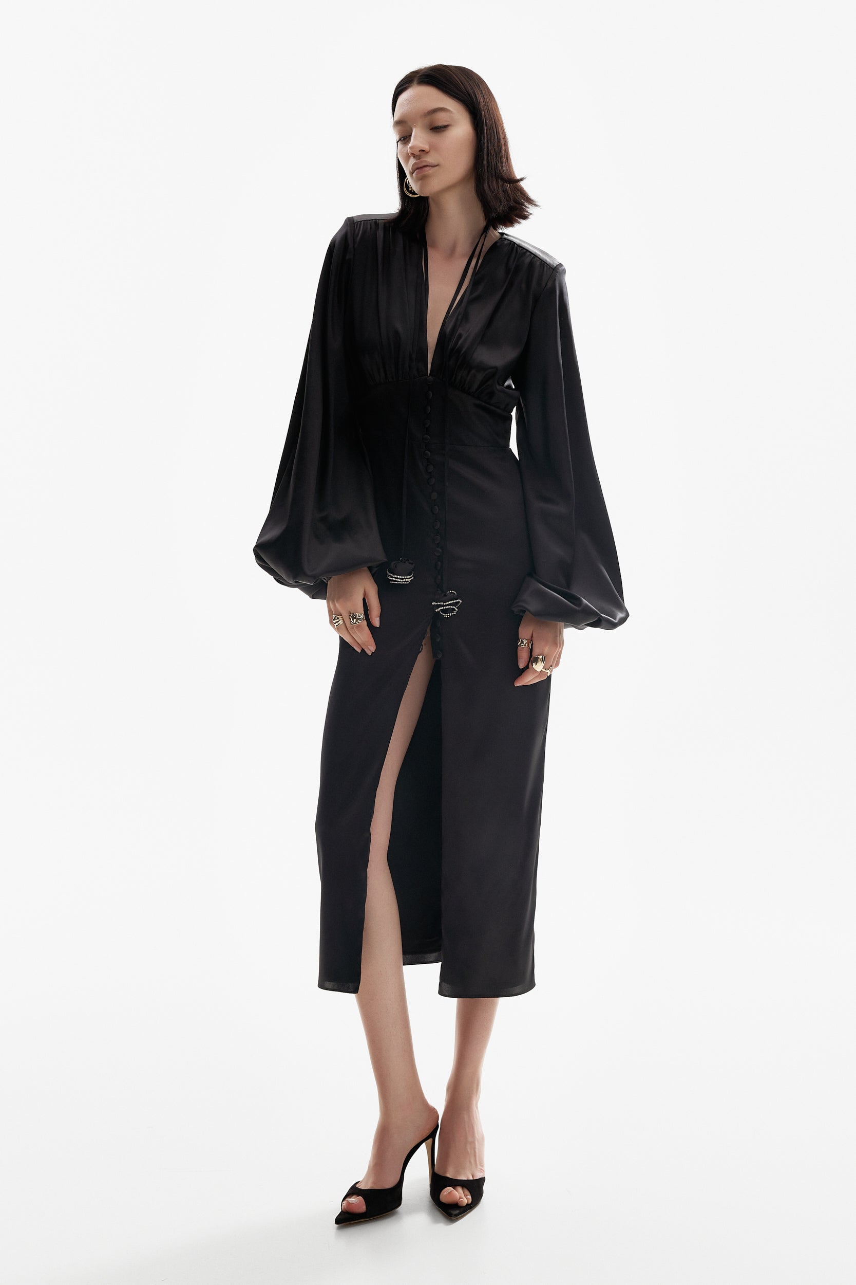 Ample-sleeve silk dress in black