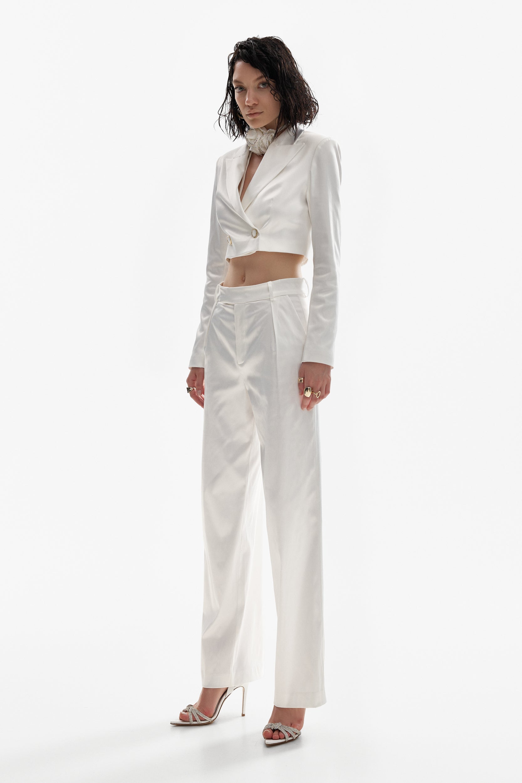Wide-leg trousers in white