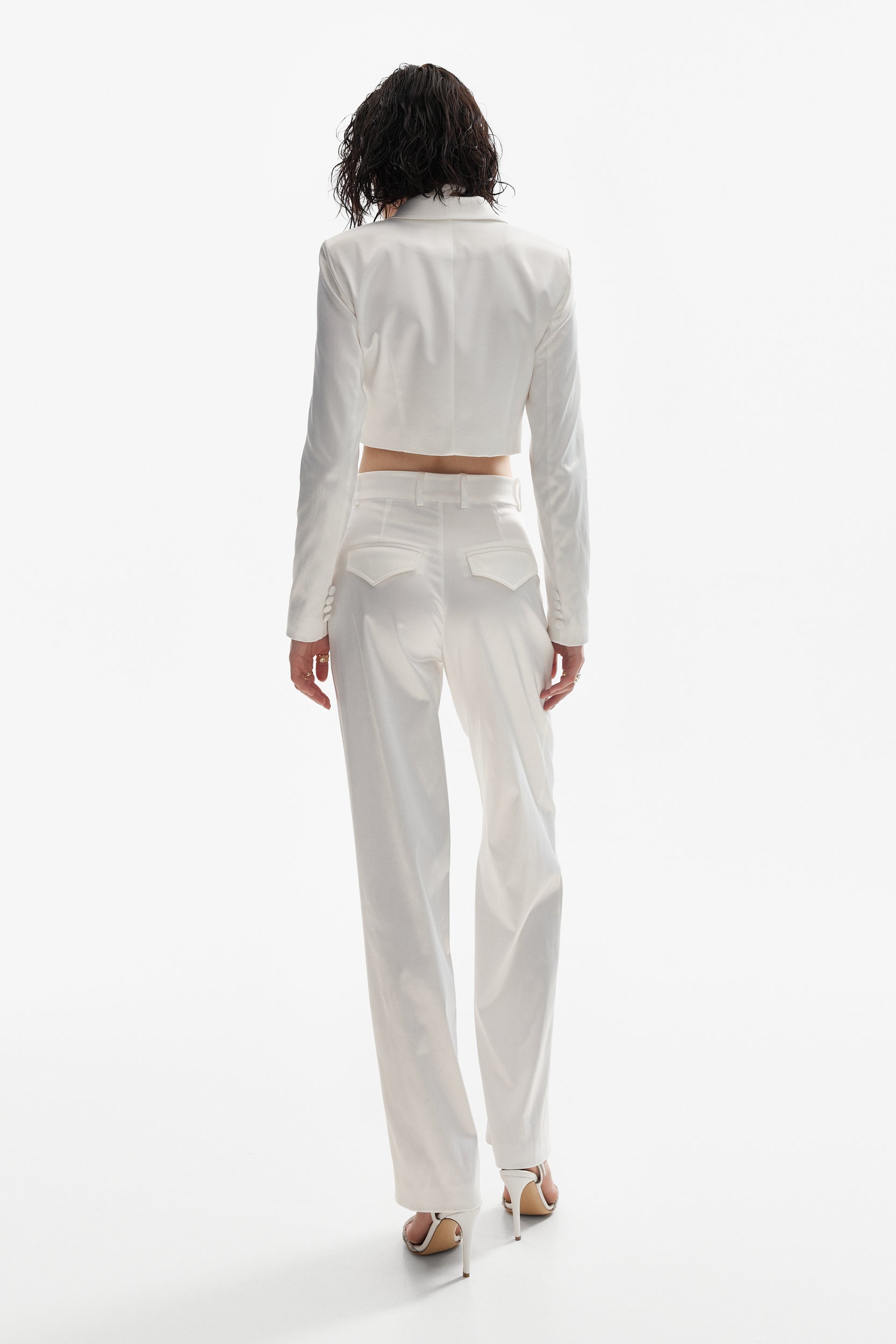 Cropped satin blazer in white