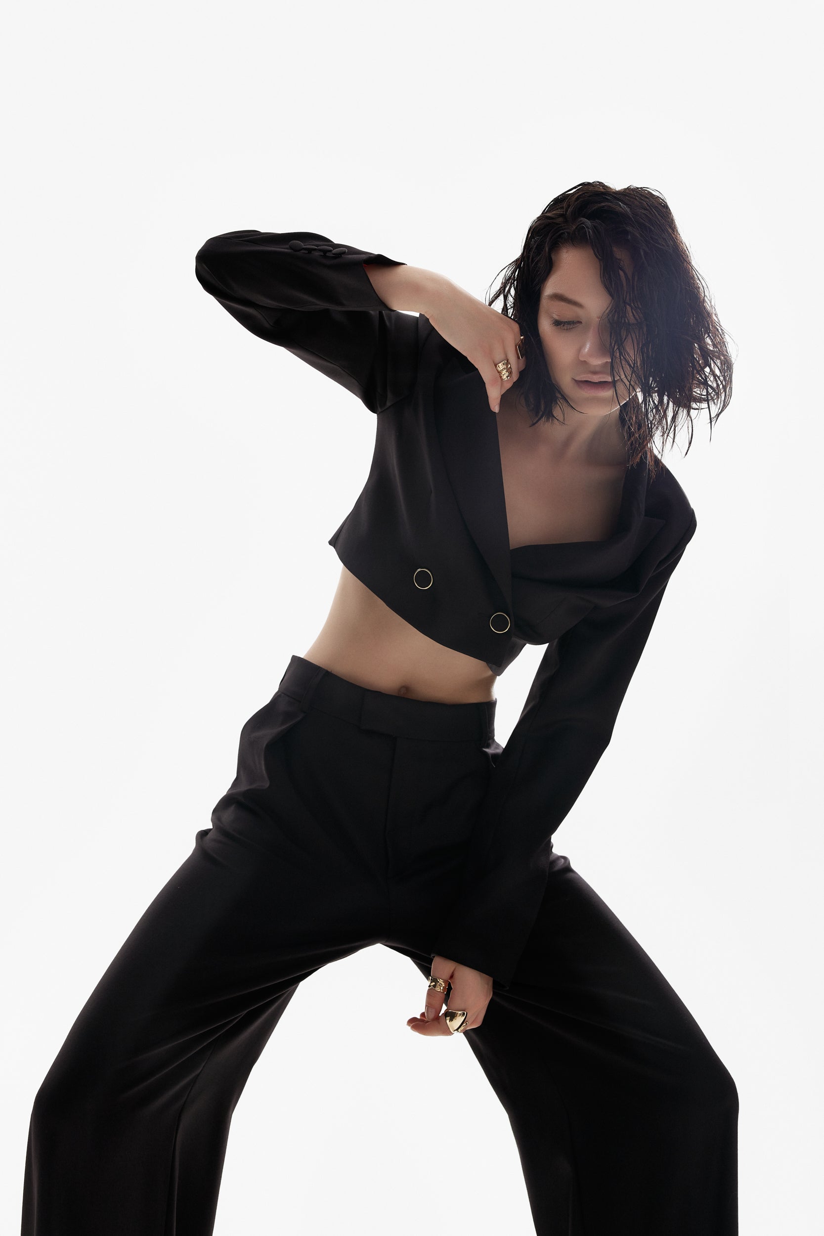 Cropped wool blazer in black