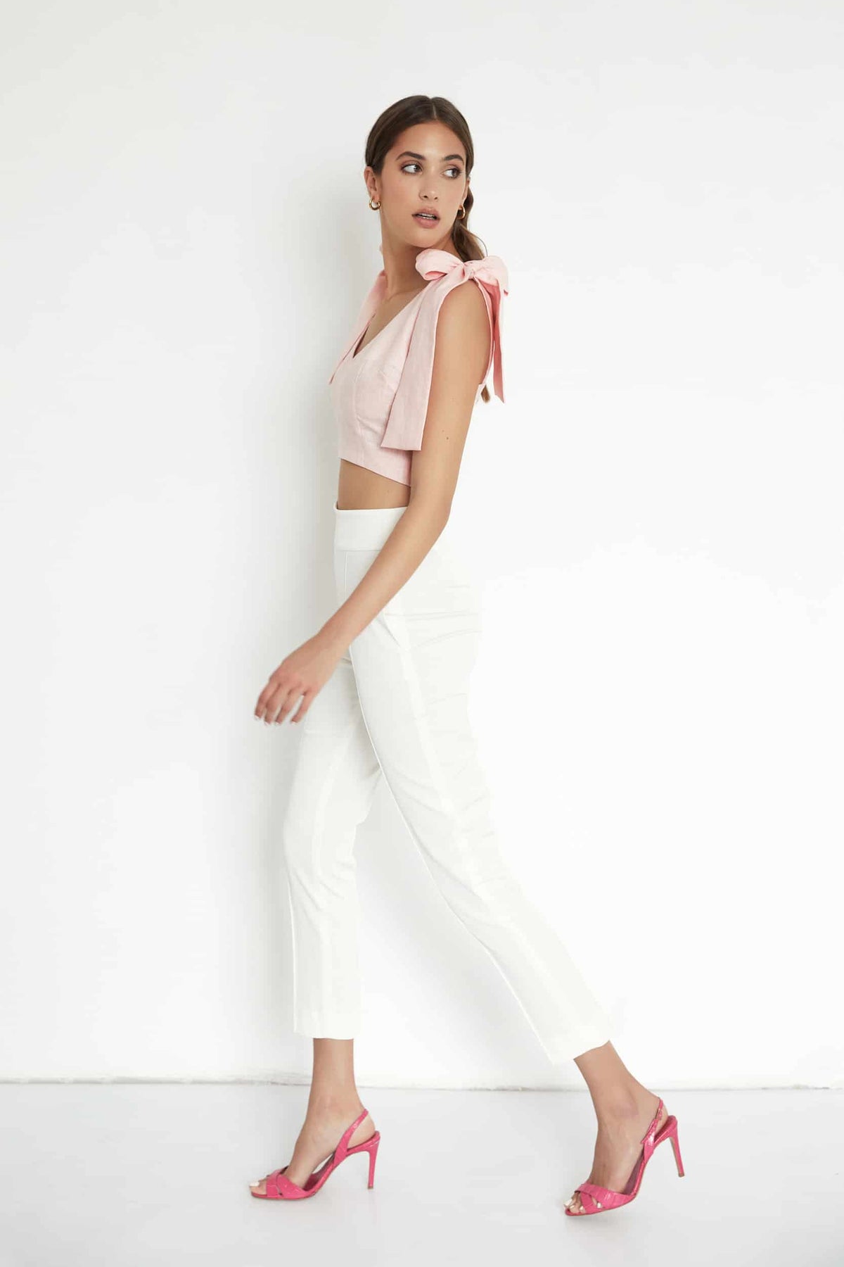 Bow strap linen crop top in pink