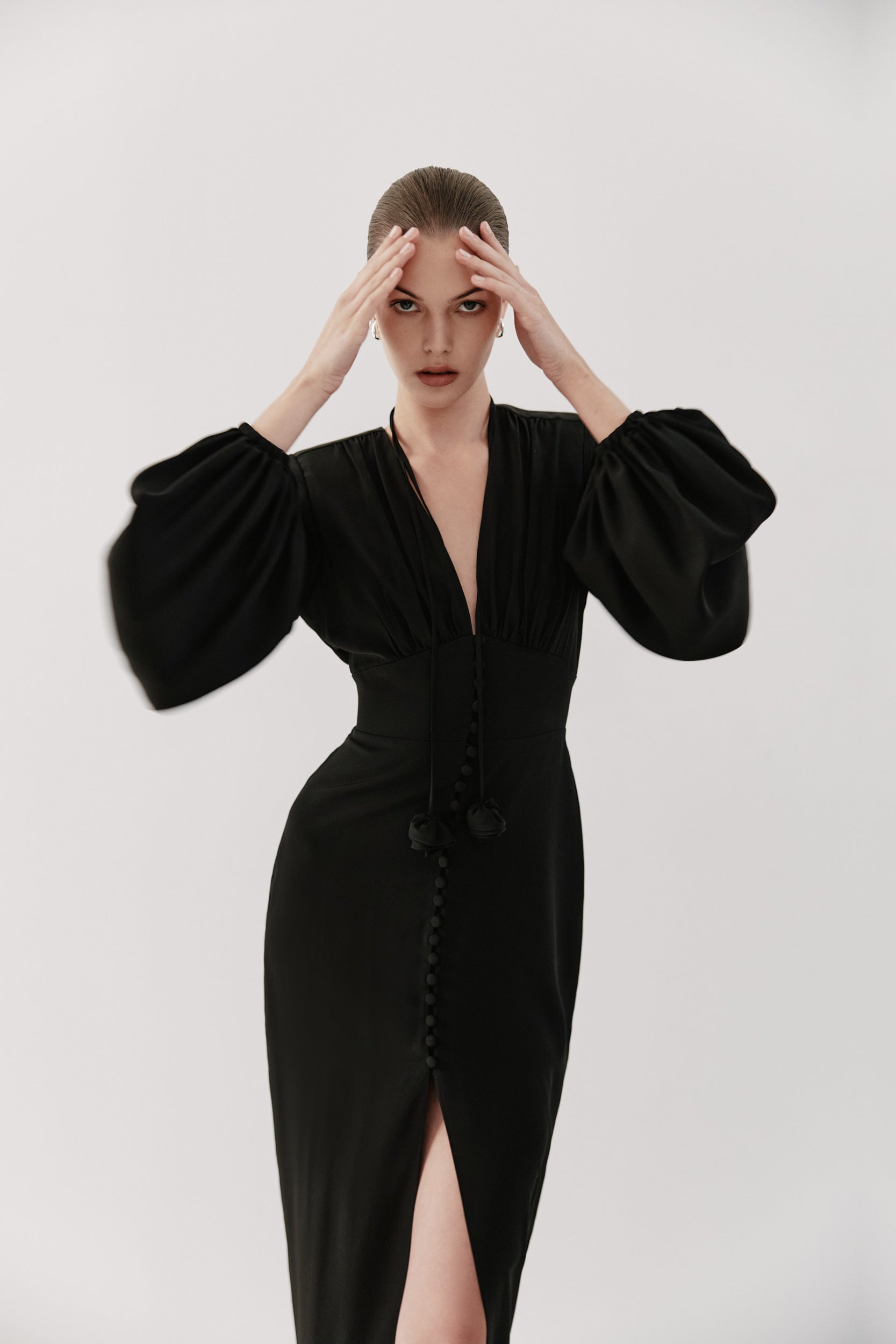 Ample-sleeve maxi silk dress in black