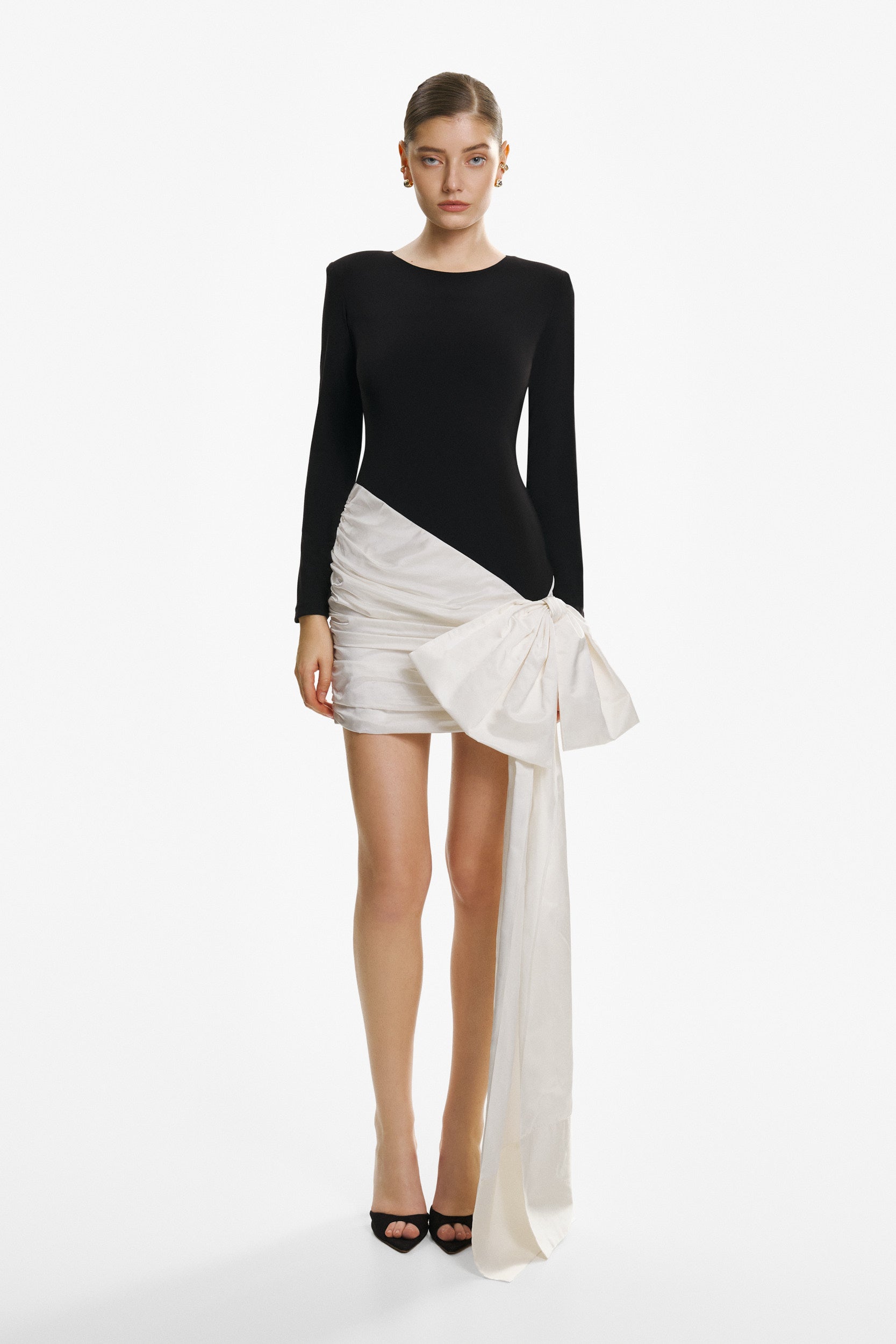 Bow-detail asymmetric mini dress