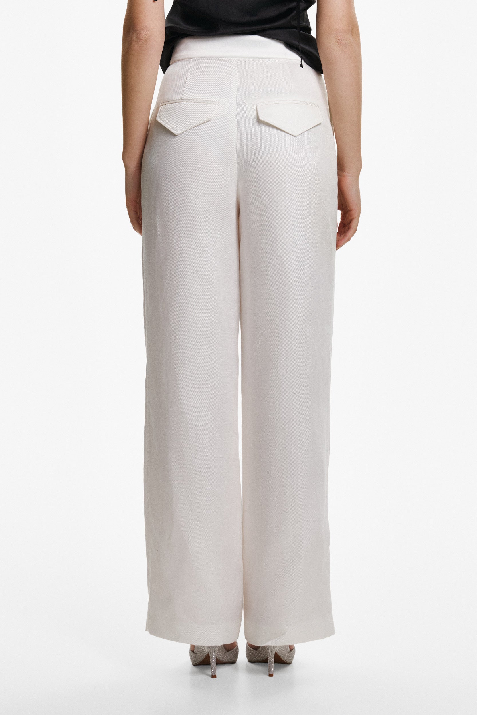 Wide-leg linen trousers in white with satin waistband