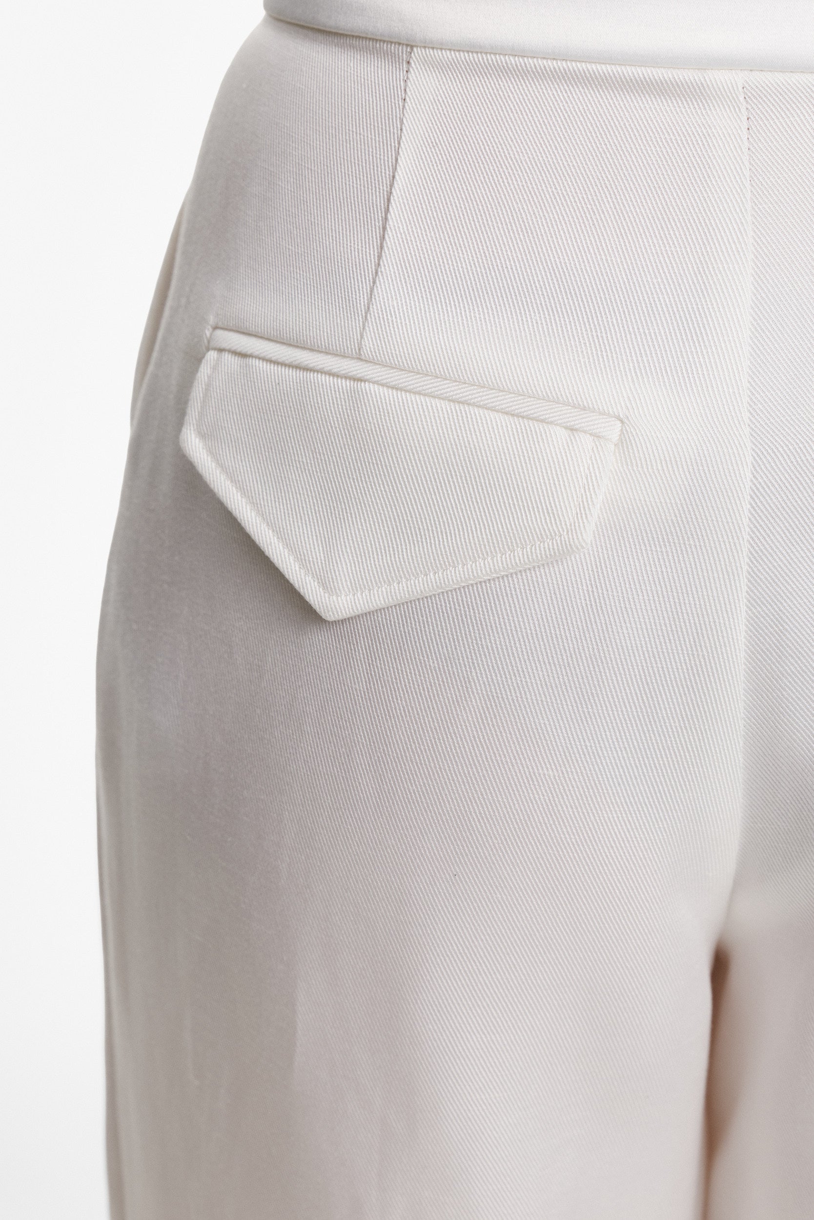 Wide-leg linen trousers in white with satin waistband