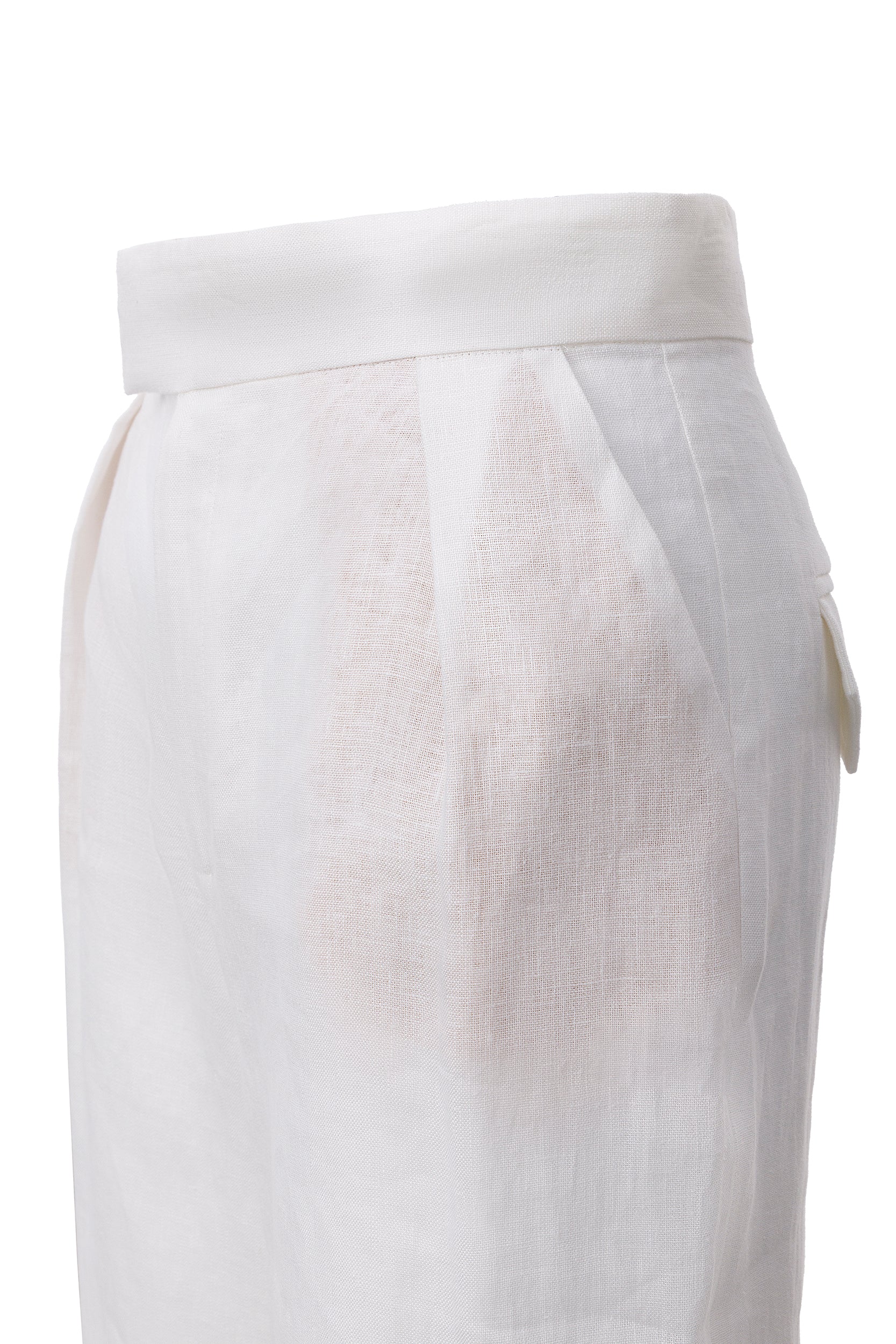 Wide-leg trousers in white linen