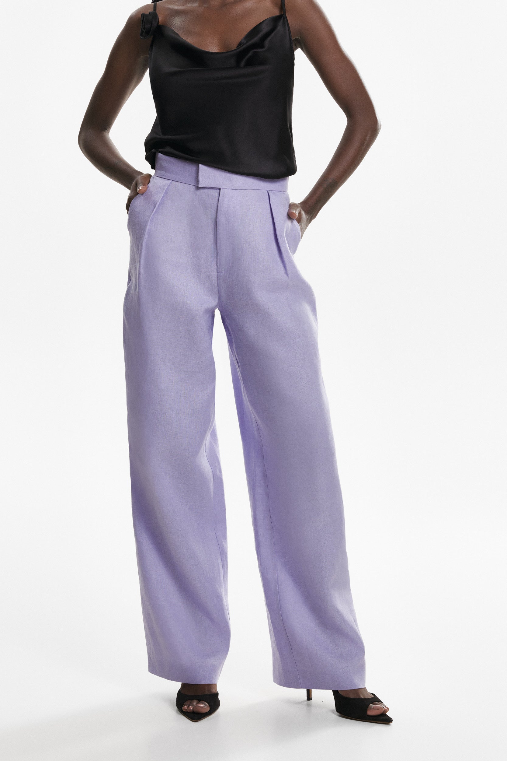 Wide-leg trousers in purple linen