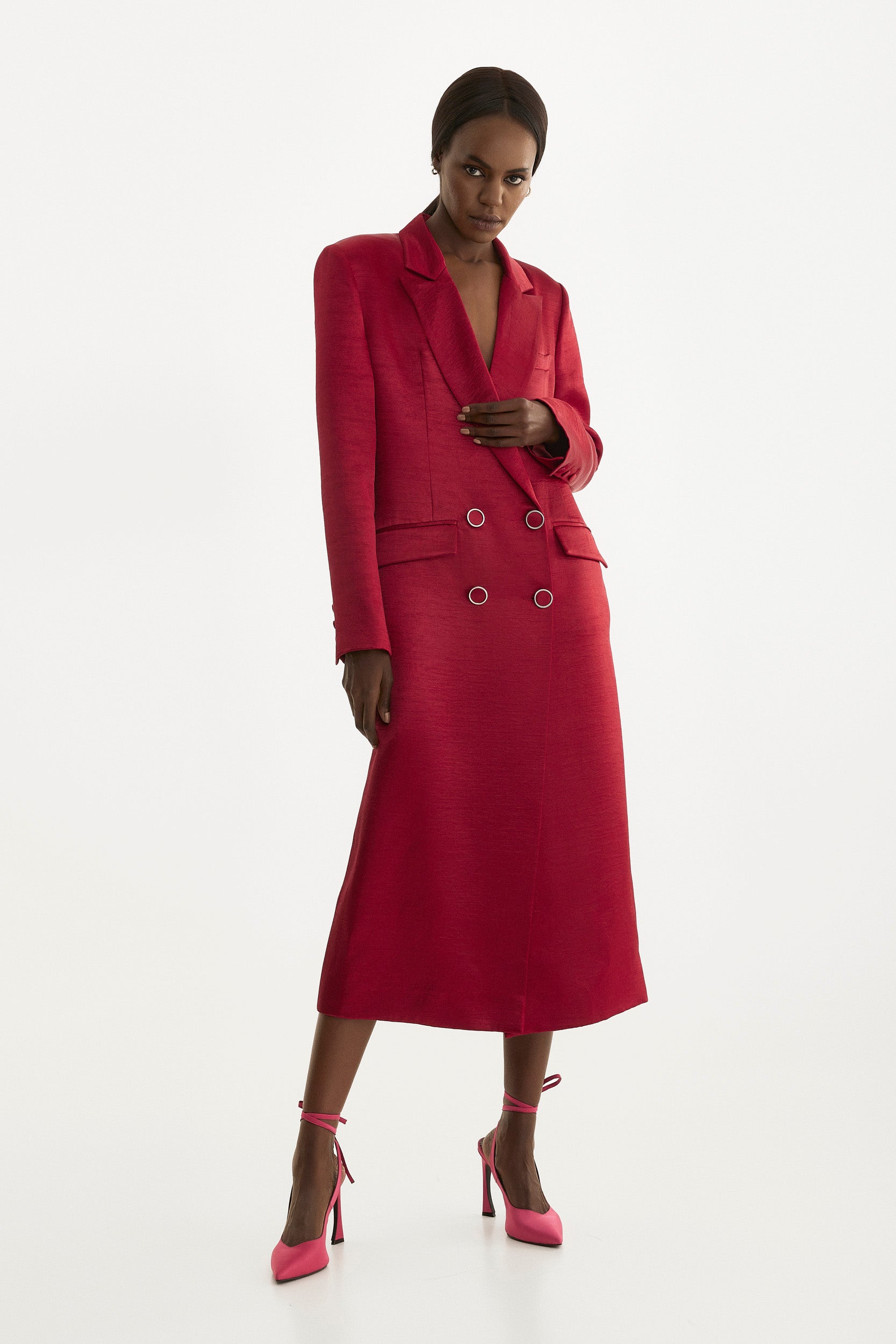 Belted midi trench coat in red satin blend