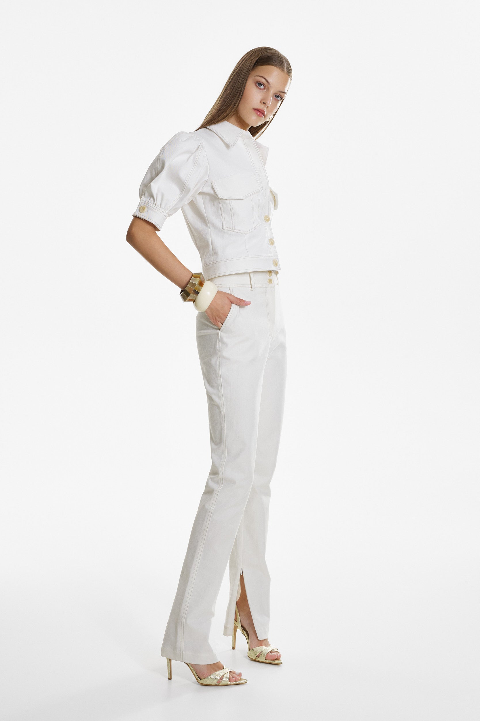 Topstitch detail white shirt