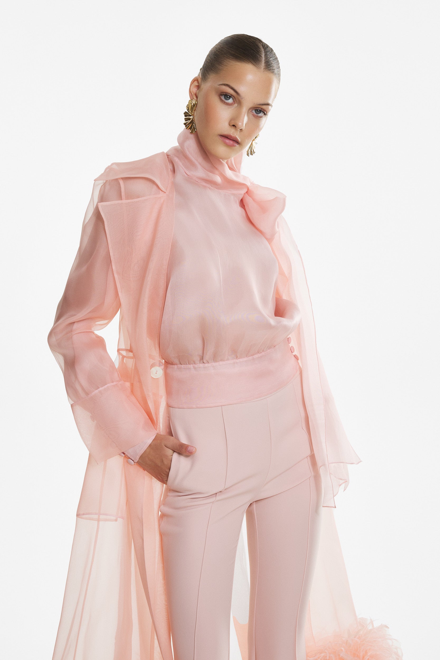 High rise trousers in pastel pink
