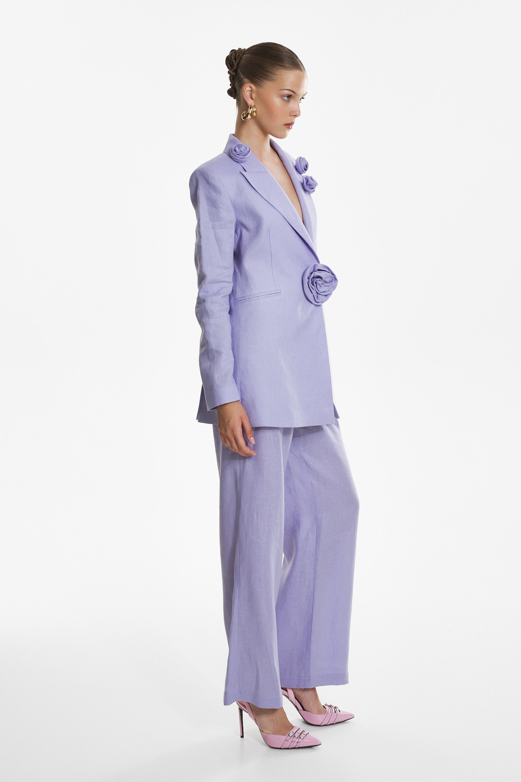 Wide-leg trousers in purple linen