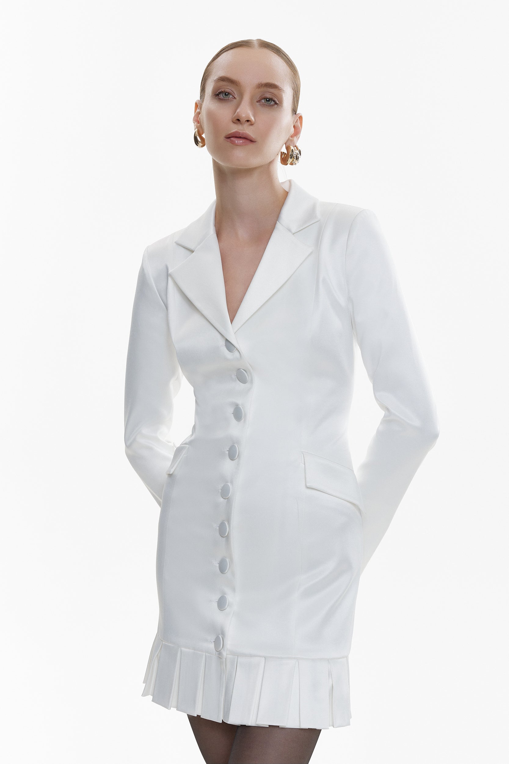 Elegant Mini White Dress with Buttons and Pleats