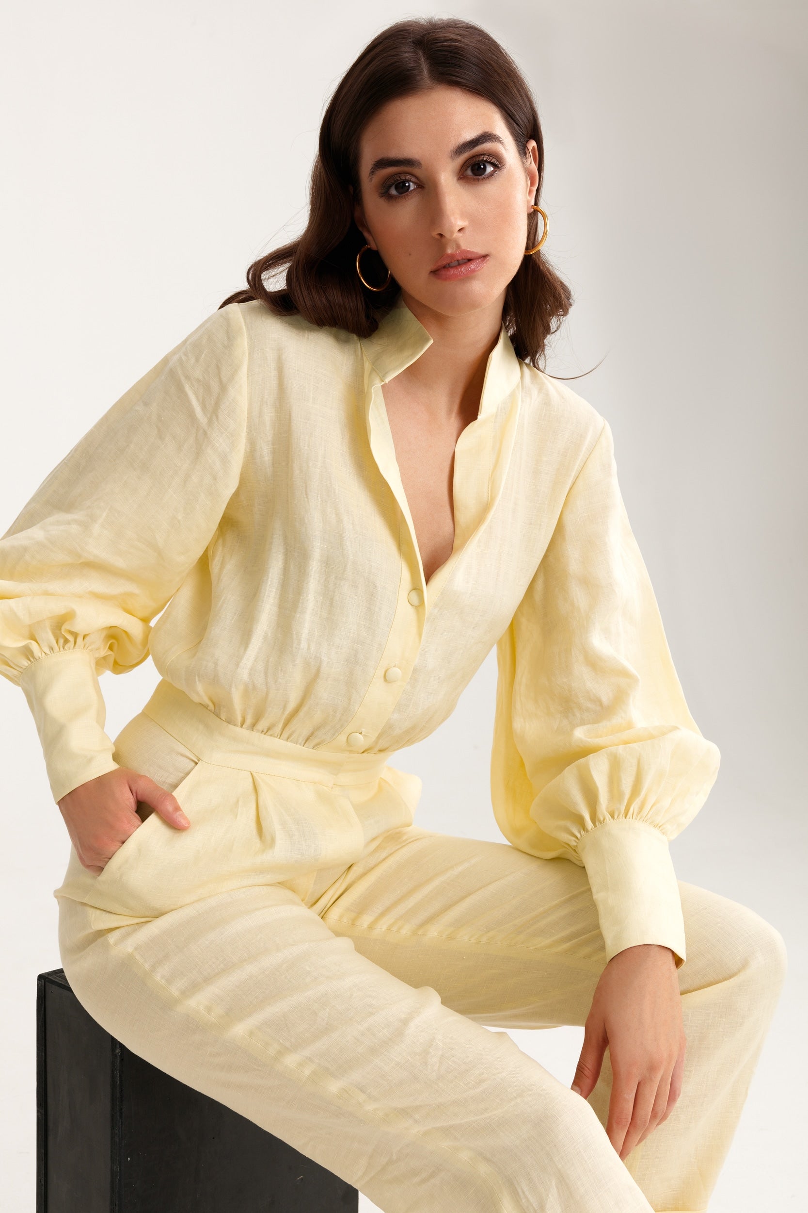 Summer breeze jumpsuit in pastel yellow linen