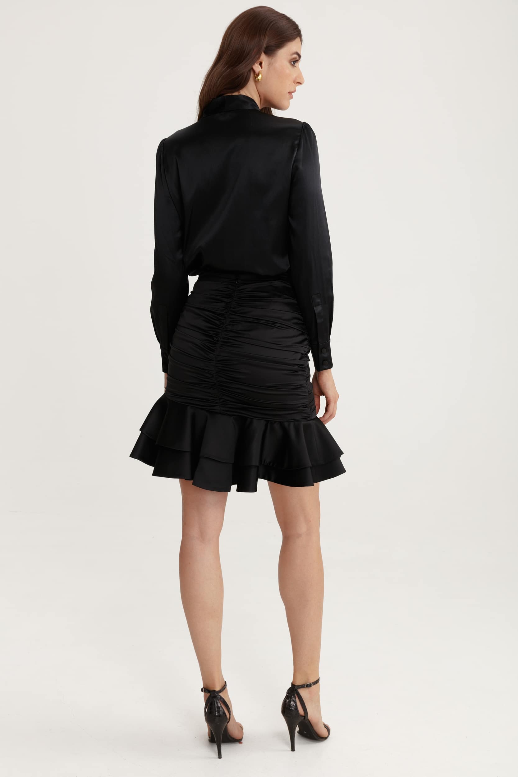 Dreamy ruffle skirt in black silk blend