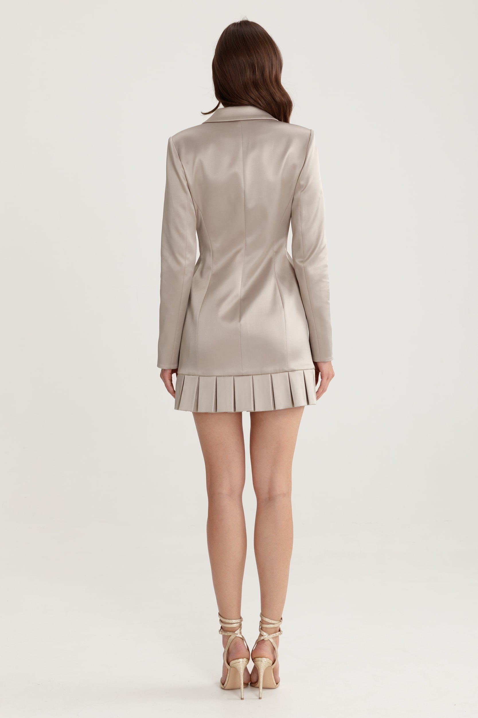 Elegant mini grey dress with buttons and pleats