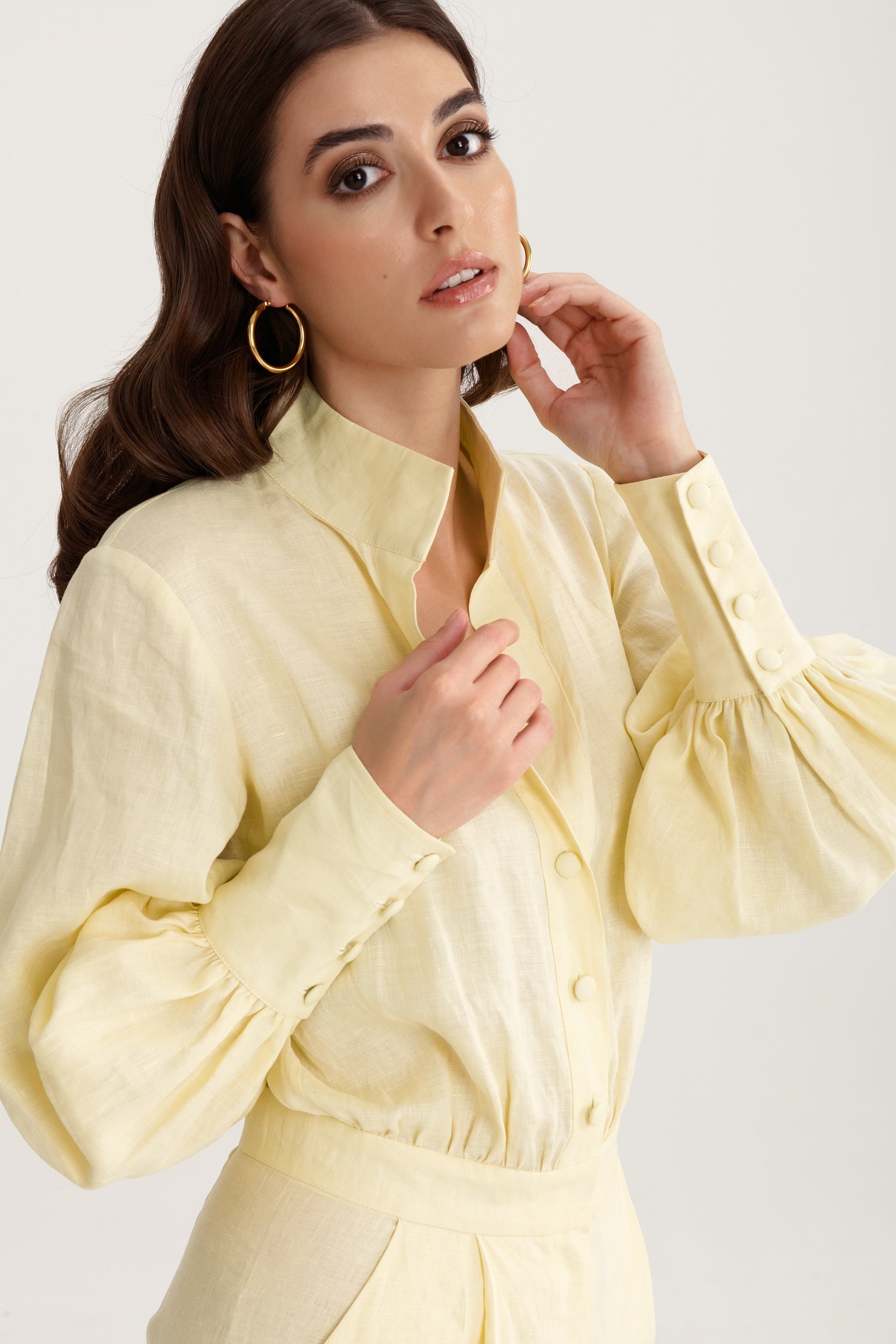 Summer breeze jumpsuit in pastel yellow linen